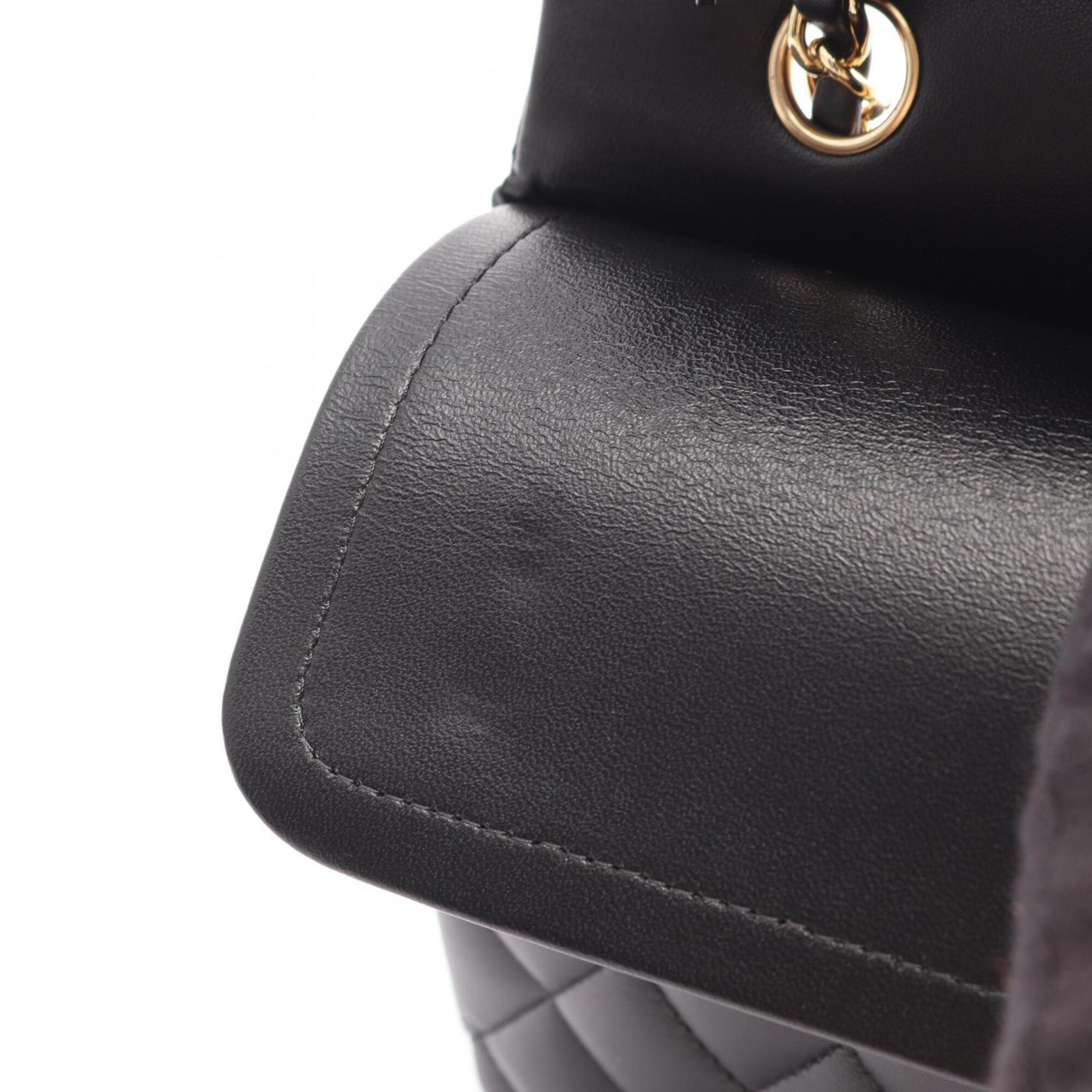 Chanel Black Leather Handbag Shoulder Bag (Pre-Owned)