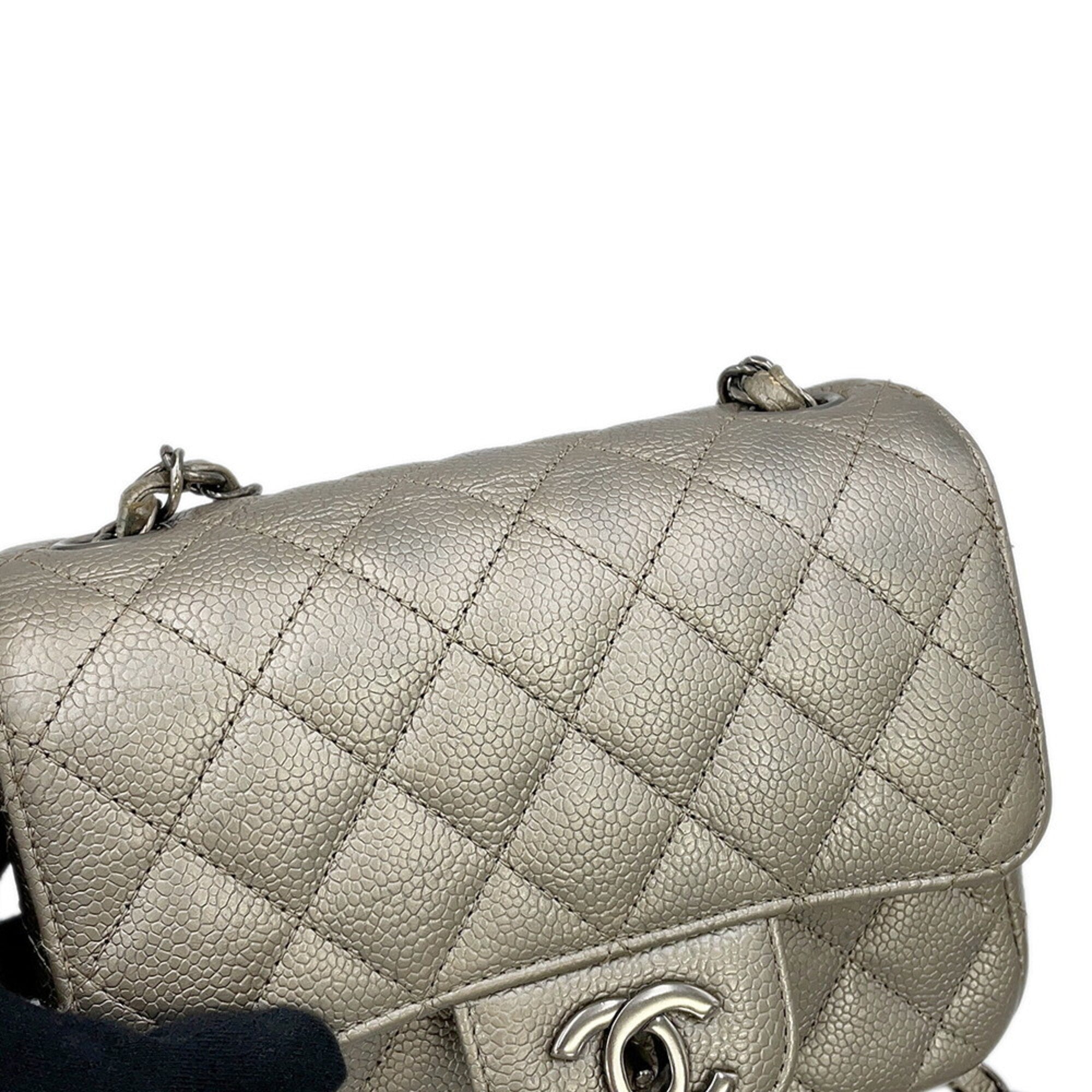 Chanel Matelasse Silver Grained Calfskin Handbag Shoulder Bag (Pre-Owned)