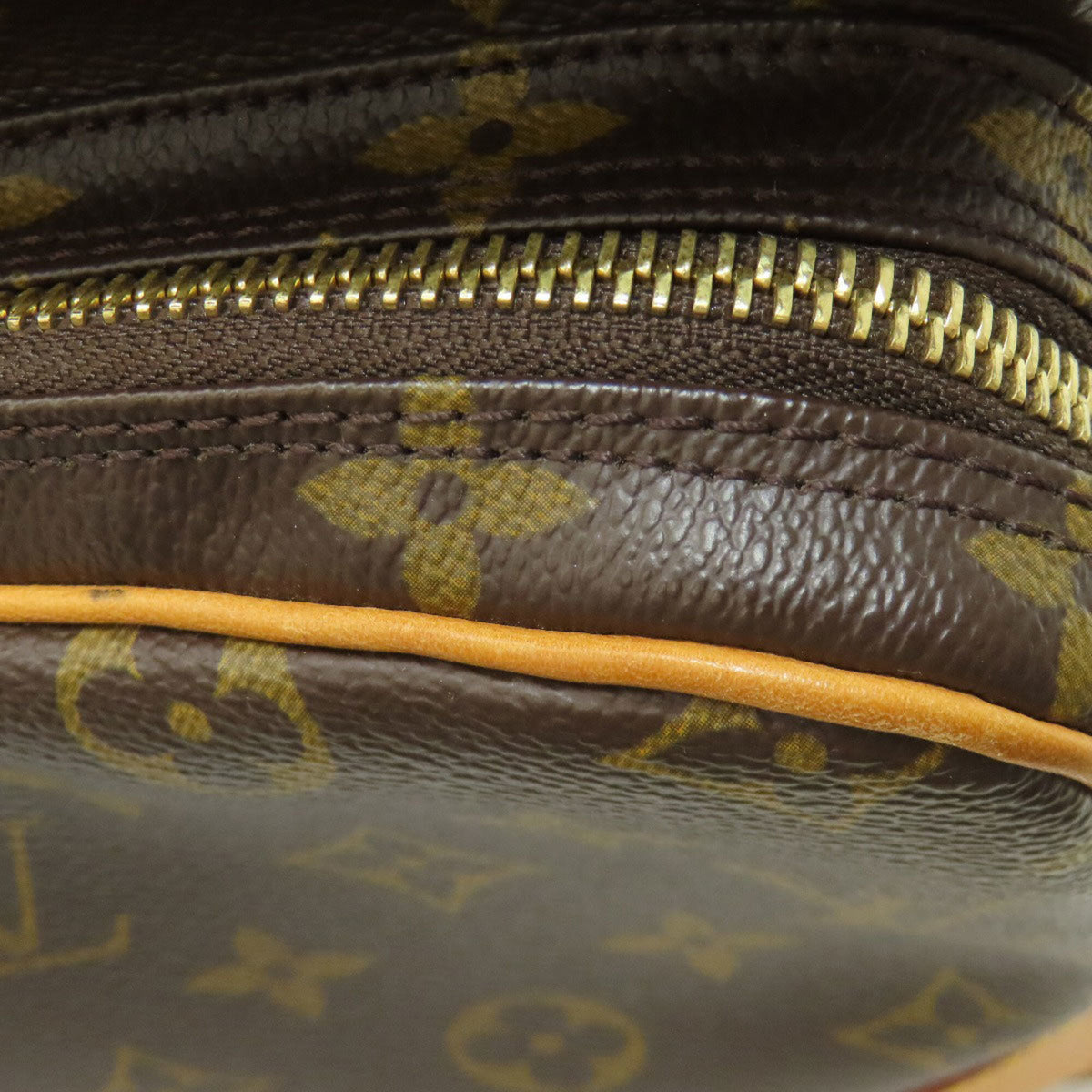 Louis Vuitton Monogram Monogram Monogram Shoulder Bag (Pre-Owned)