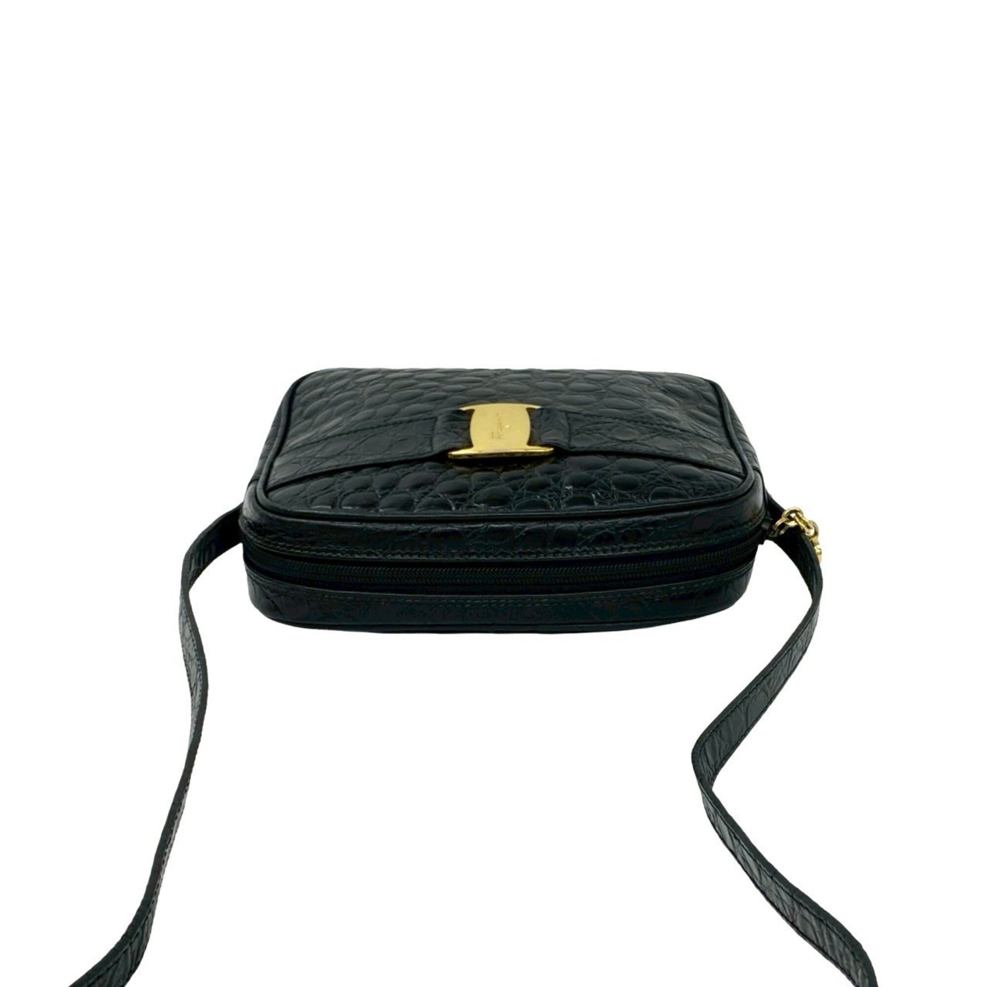 Salvatore Ferragamo Black Leather Shoulder Bag (Pre-Owned)
