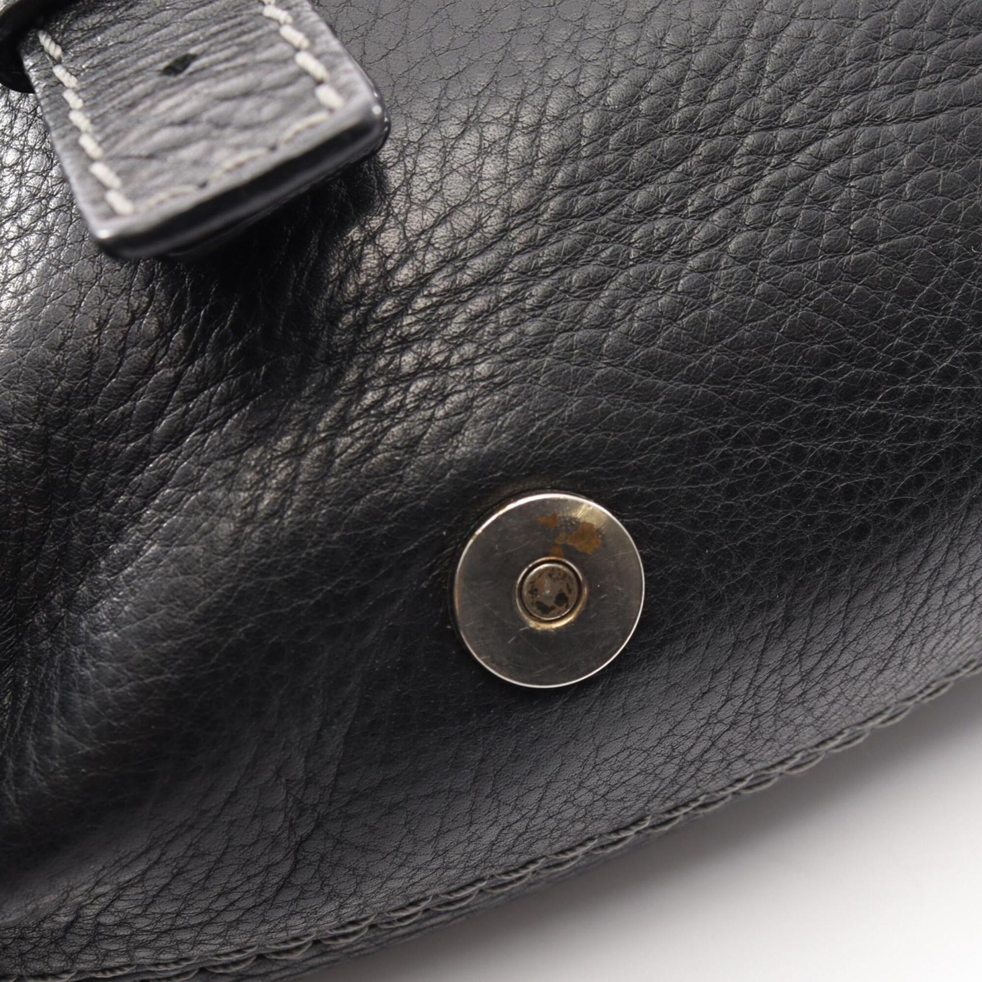 Chloé Black Leather Handbag Shoulder Bag (Pre-Owned)