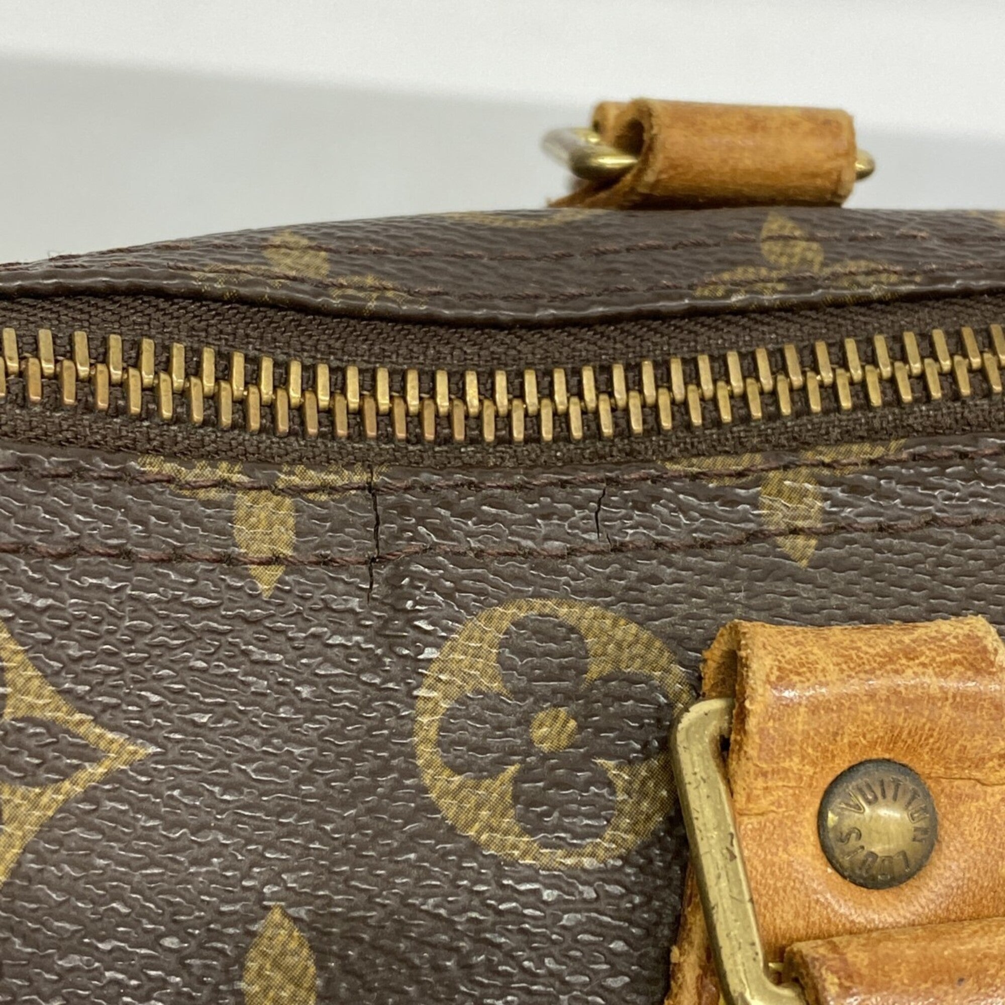 Louis Vuitton Brown Handbag (Pre-Owned)