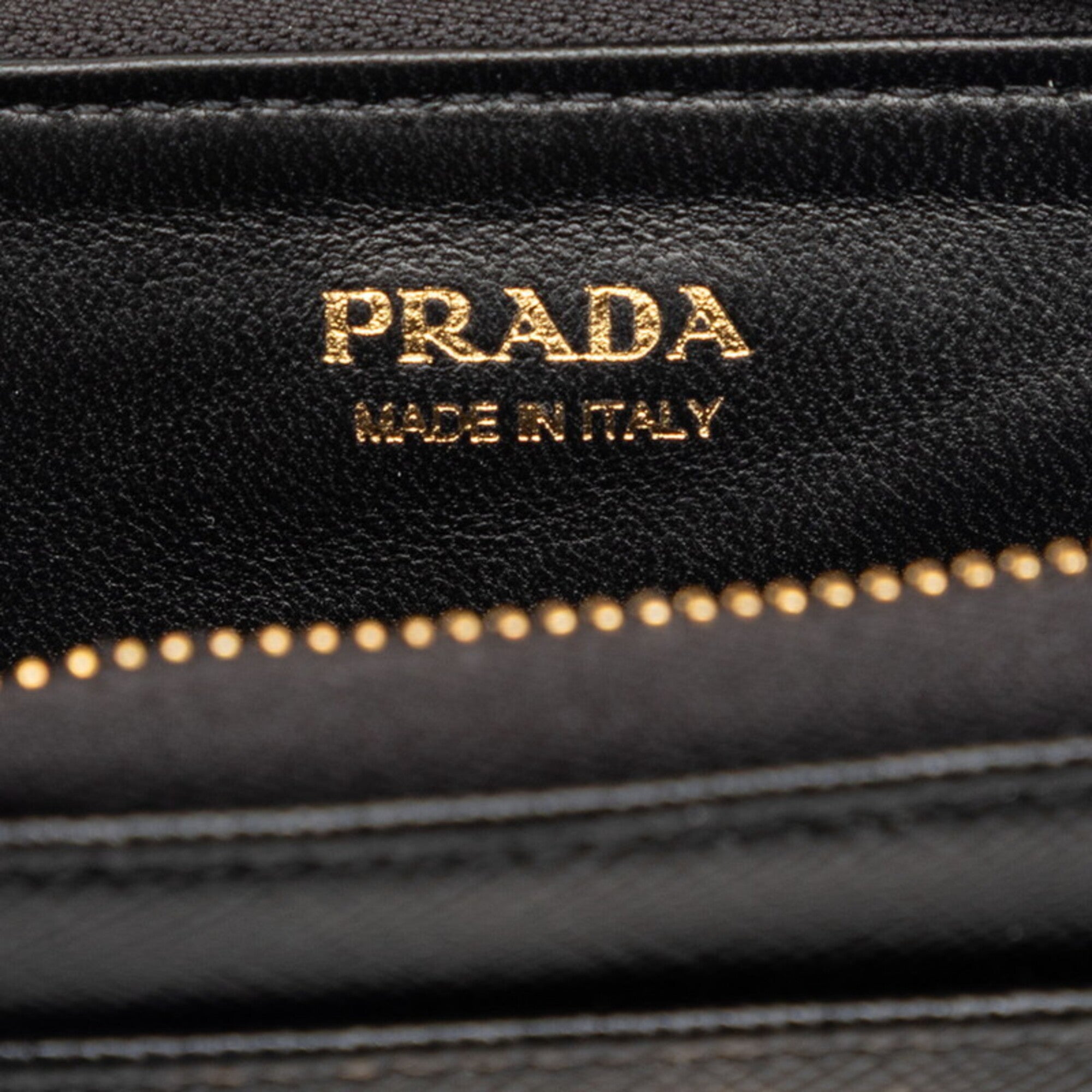 Prada Black Leather Coin Purse/Coin Case (Pre-Owned)