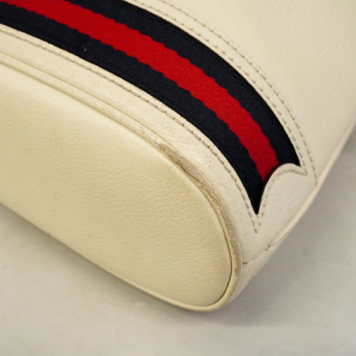 Gucci White Leather Handbag (Pre-Owned)