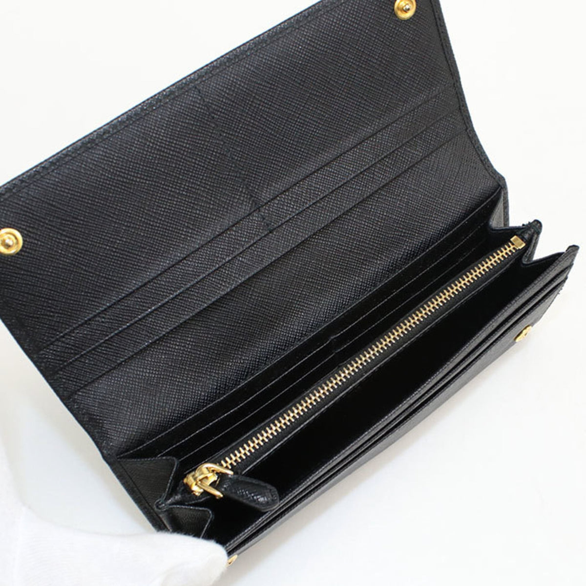 Prada Black Leather Long Wallet (Bi-Fold) (Pre-Owned)