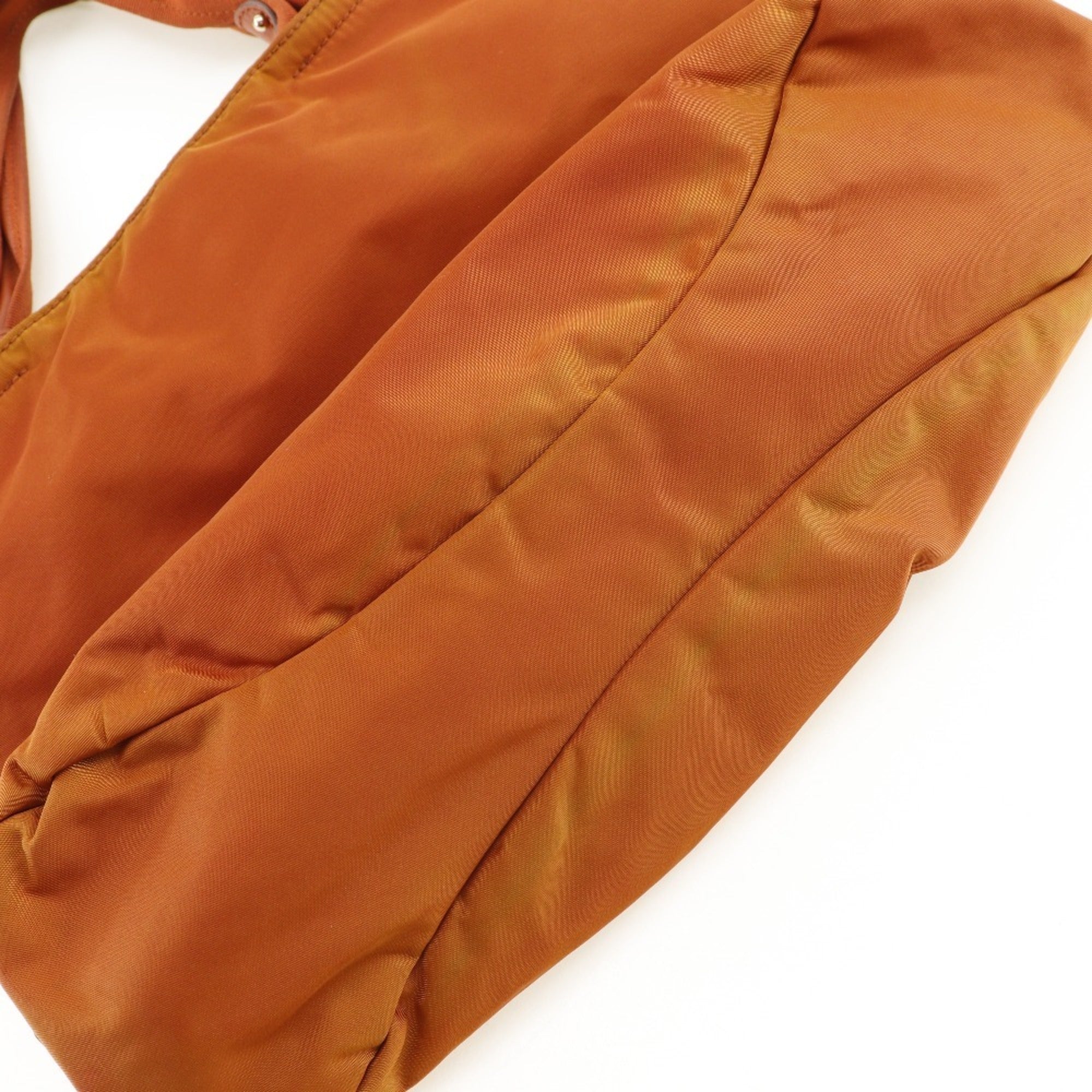 Salvatore Ferragamo Orange Nylon Tote Bag (Pre-Owned)