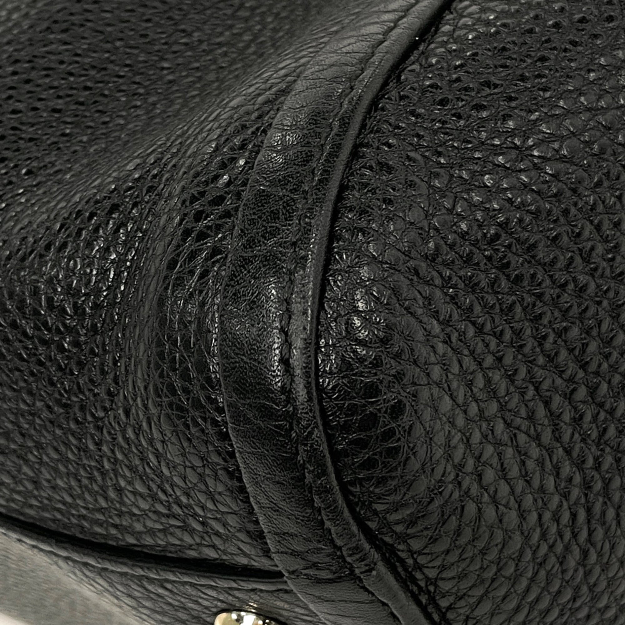 Gucci Black Leather Tote Bag (Pre-Owned)