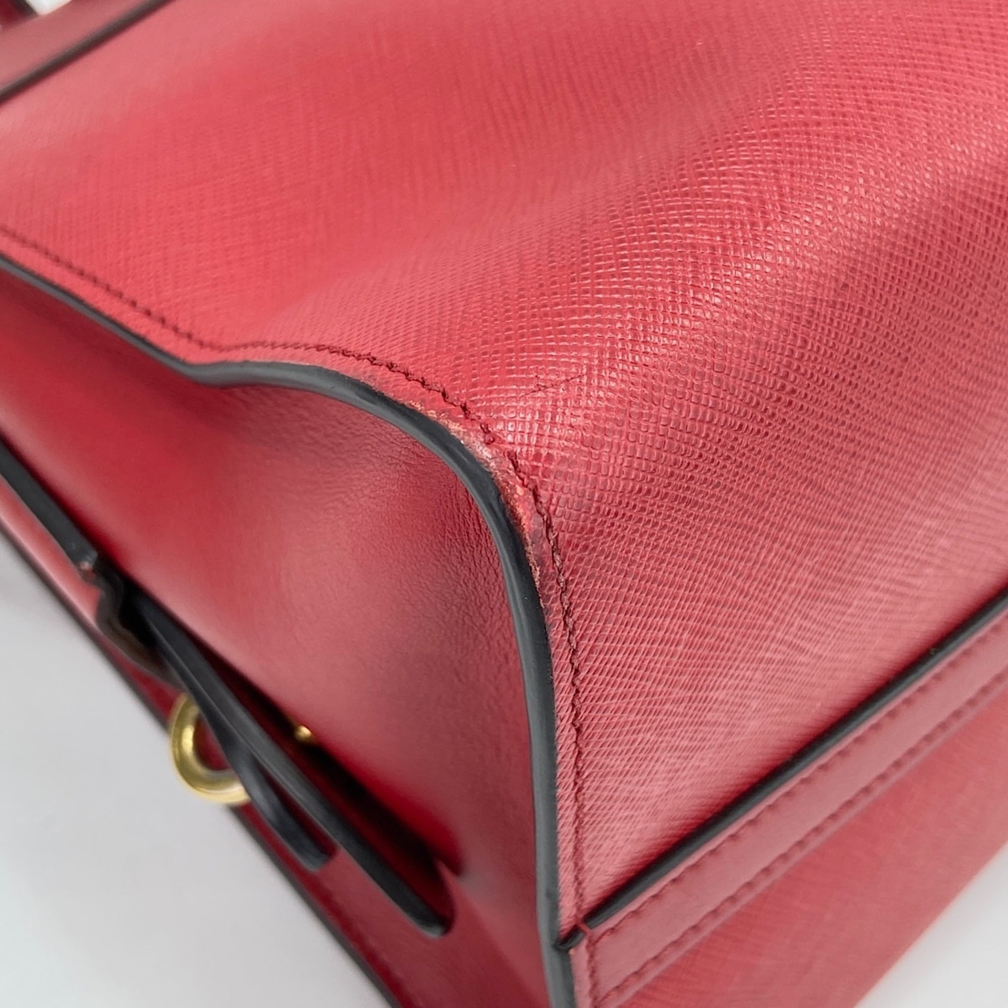 Prada Red Color Leather Handbag (Pre-Owned)