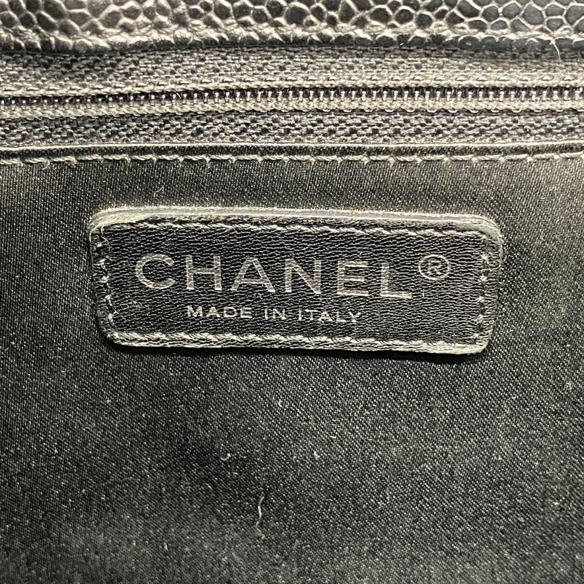 Chanel Black Grained Calfskin Tote Bag (Pre-Owned)