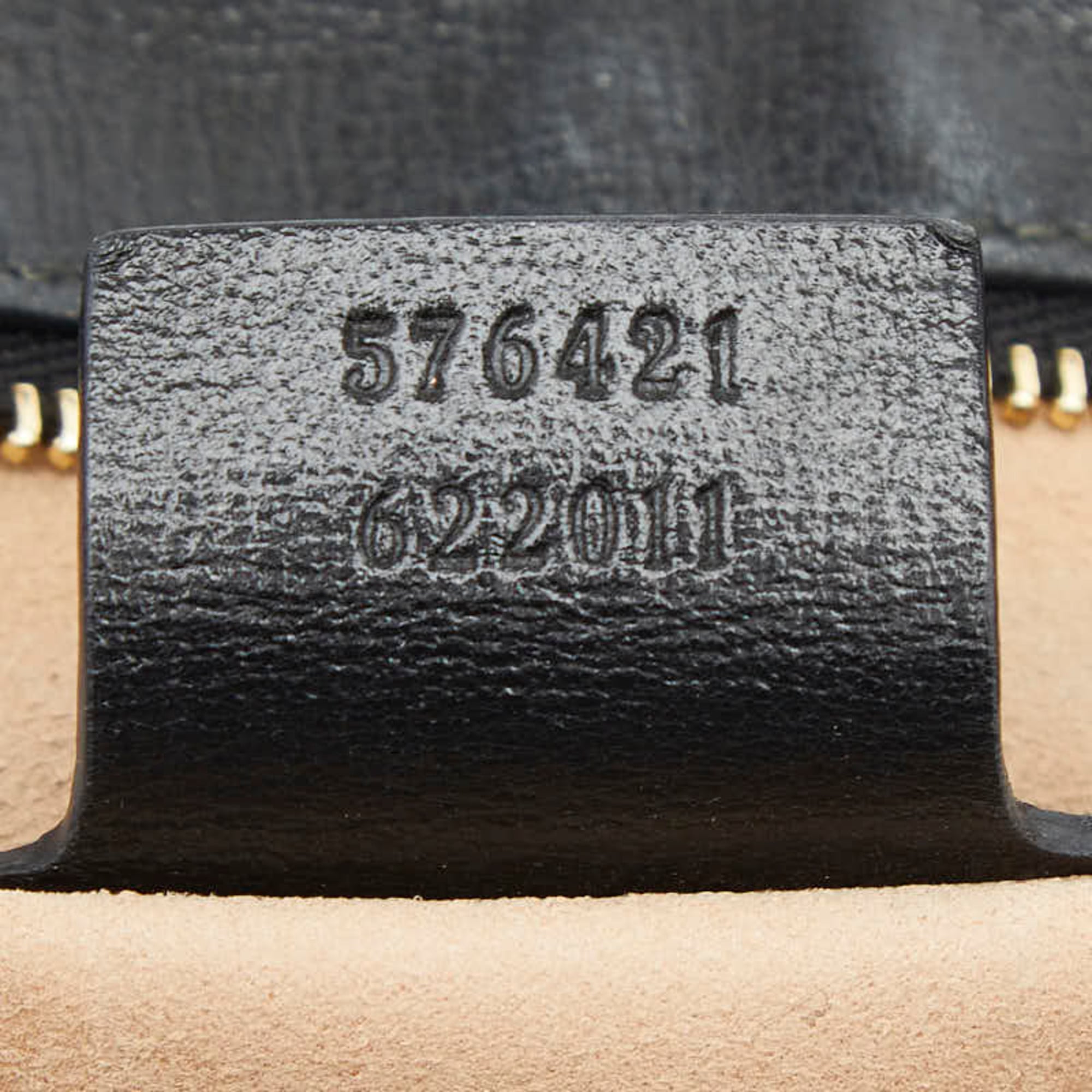 Gucci Black Red Color Leather Shoulder Bag (Pre-Owned)