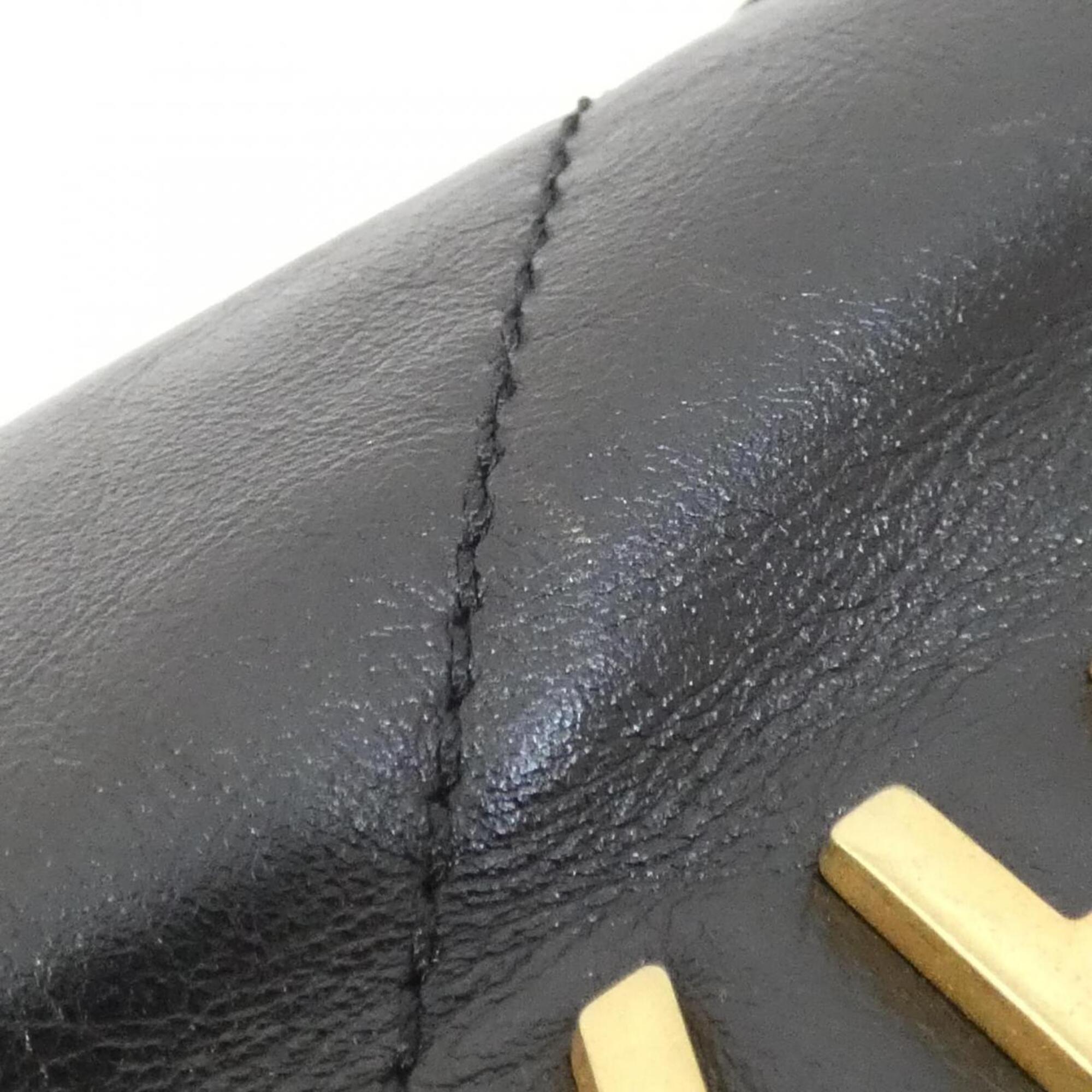 Chanel Black Leather Handbag (Pre-Owned)