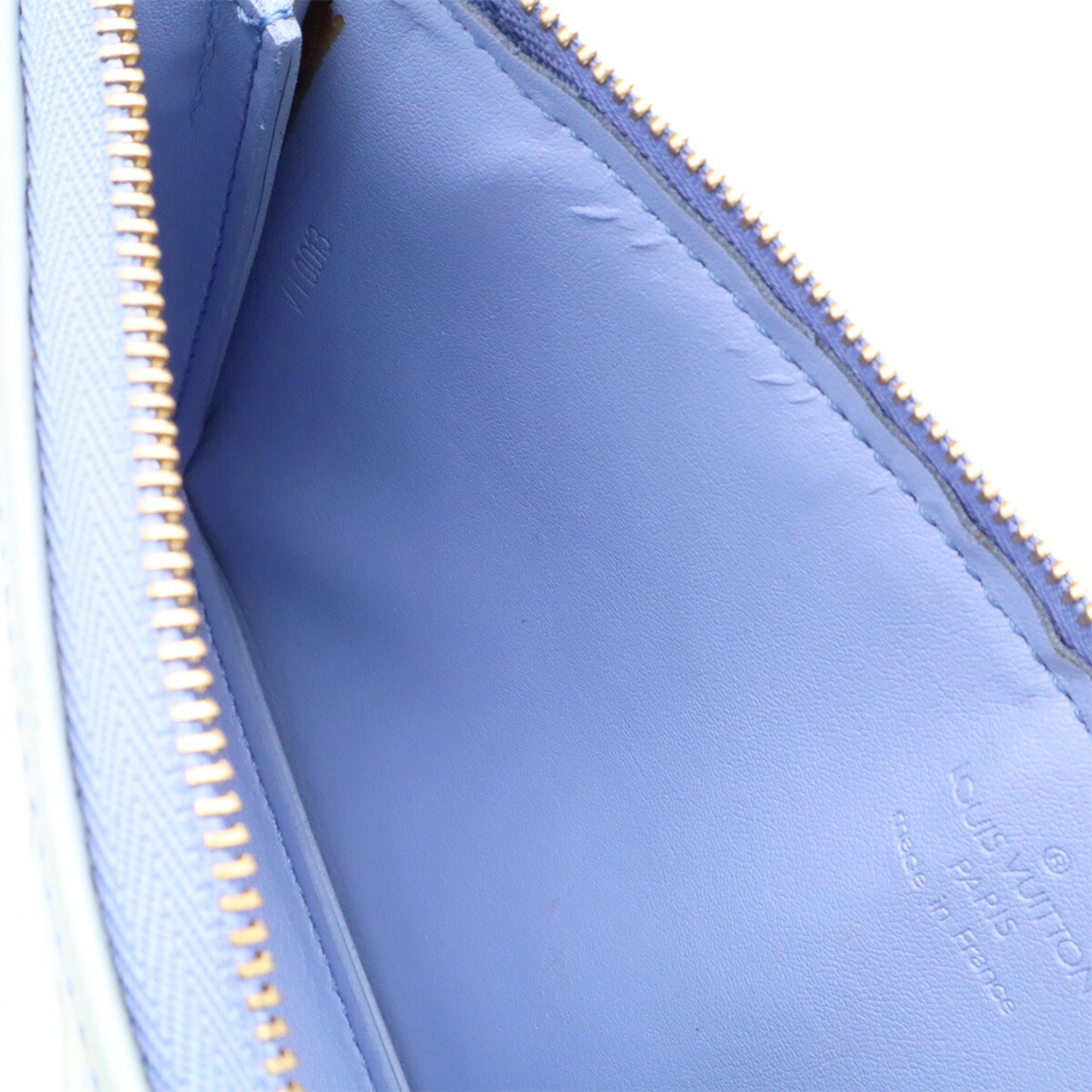 Louis Vuitton Blue Lavande (Lavender) Monogram Vernis Handbag Pouch (Pre-Owned)