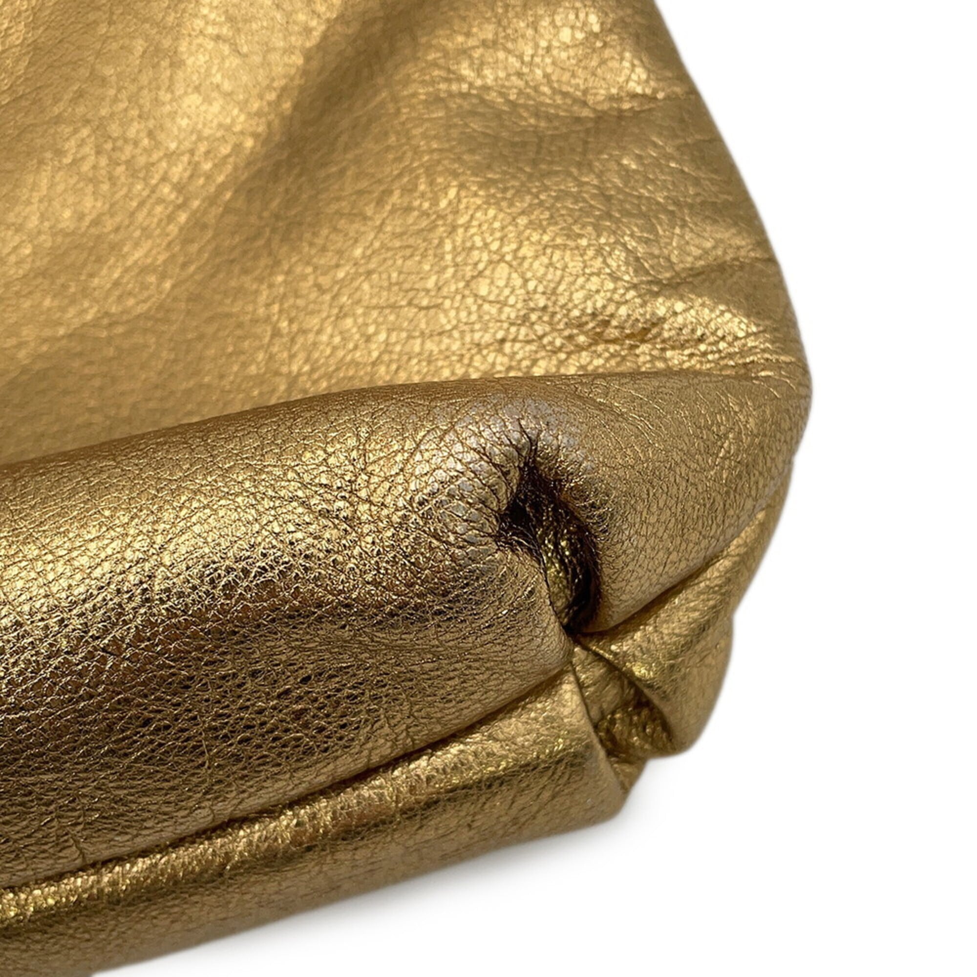 Salvatore Ferragamo Gold Leather Handbag Shoulder Bag (Pre-Owned)