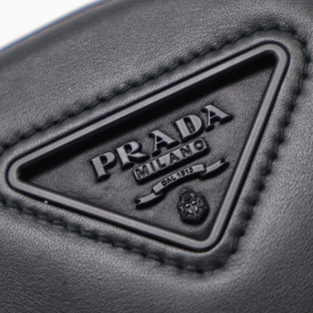 Prada Black Leather Shoulder Bag (Pre-Owned)