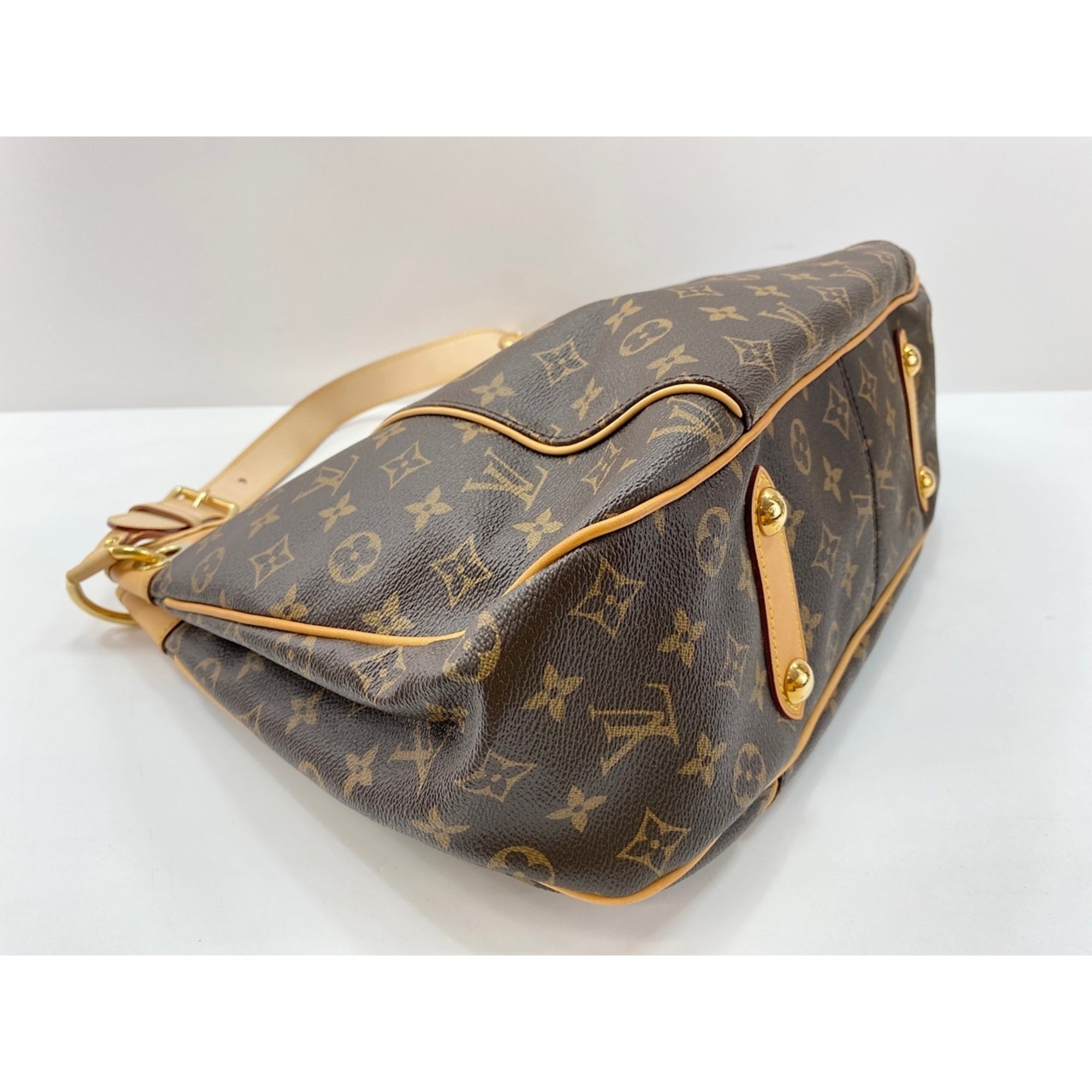 Louis Vuitton Monogram Brown Monogram Shoulder Bag (Pre-Owned)