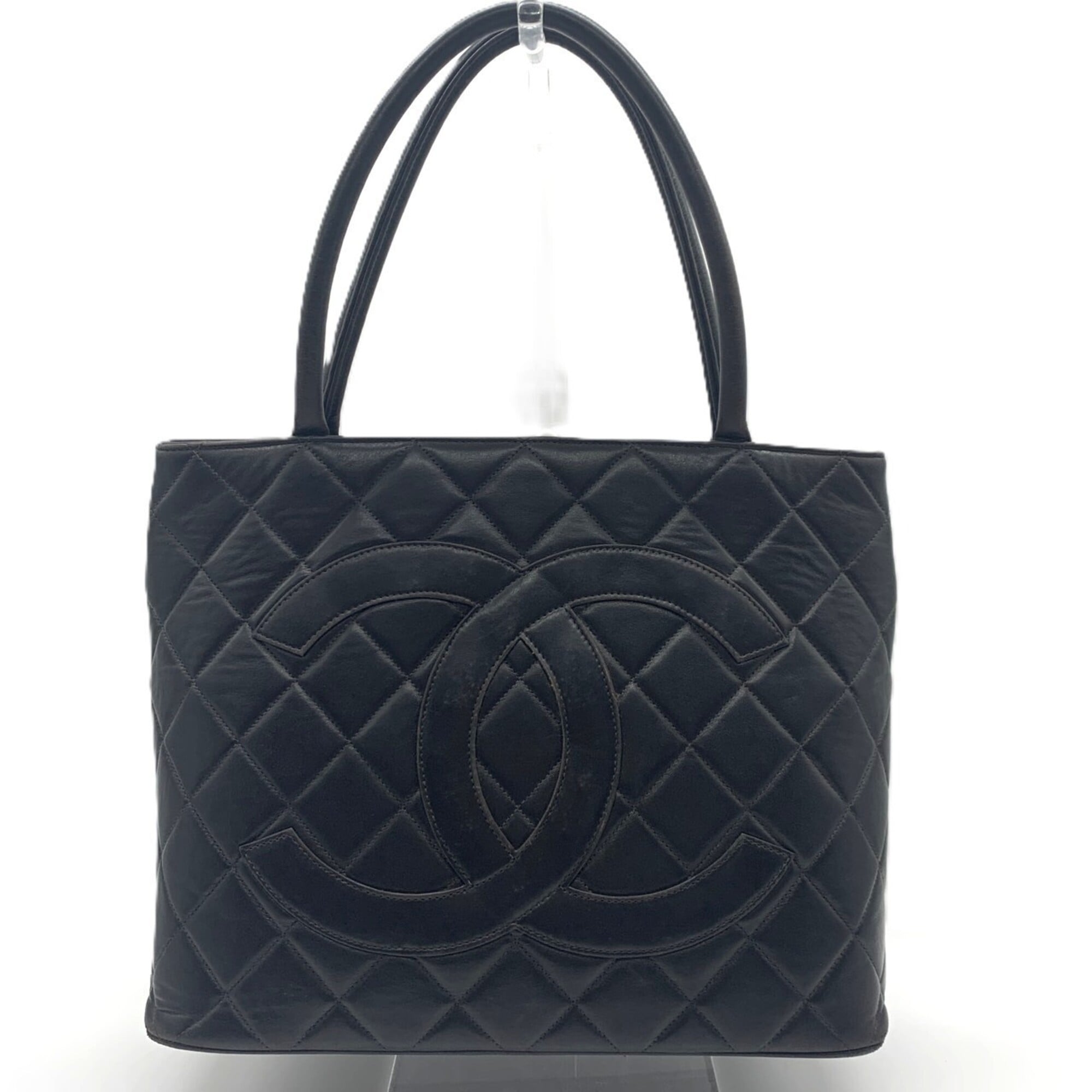 Chanel Matelasse Black Leather Tote Bag (Pre-Owned)