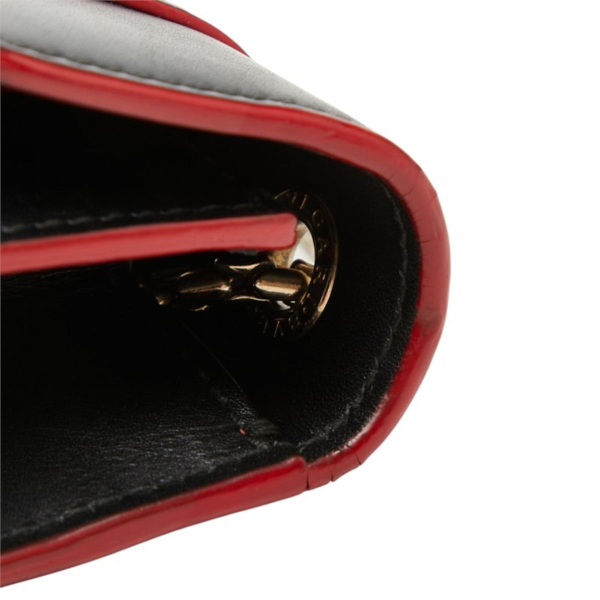 Bvlgari Black Red Color Leather Shoulder Bag (Pre-Owned)