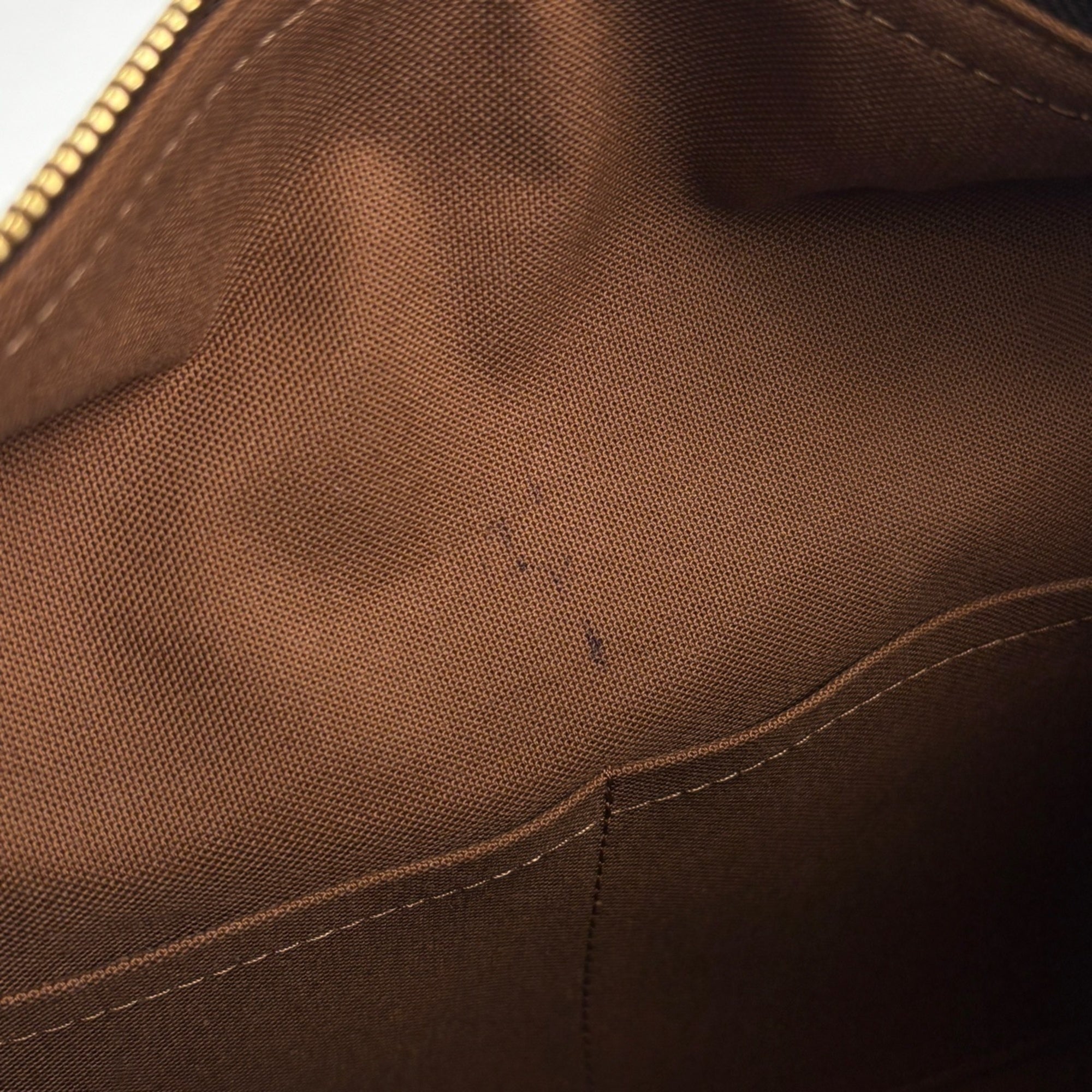 Louis Vuitton Brown Monogram Monogram Handbag (Pre-Owned)