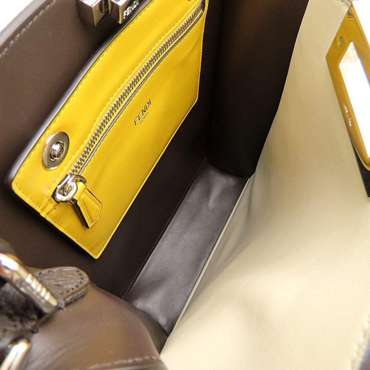 Fendi Dark Brown Yellow Leather Shoulder Bag (Pre-Owned)