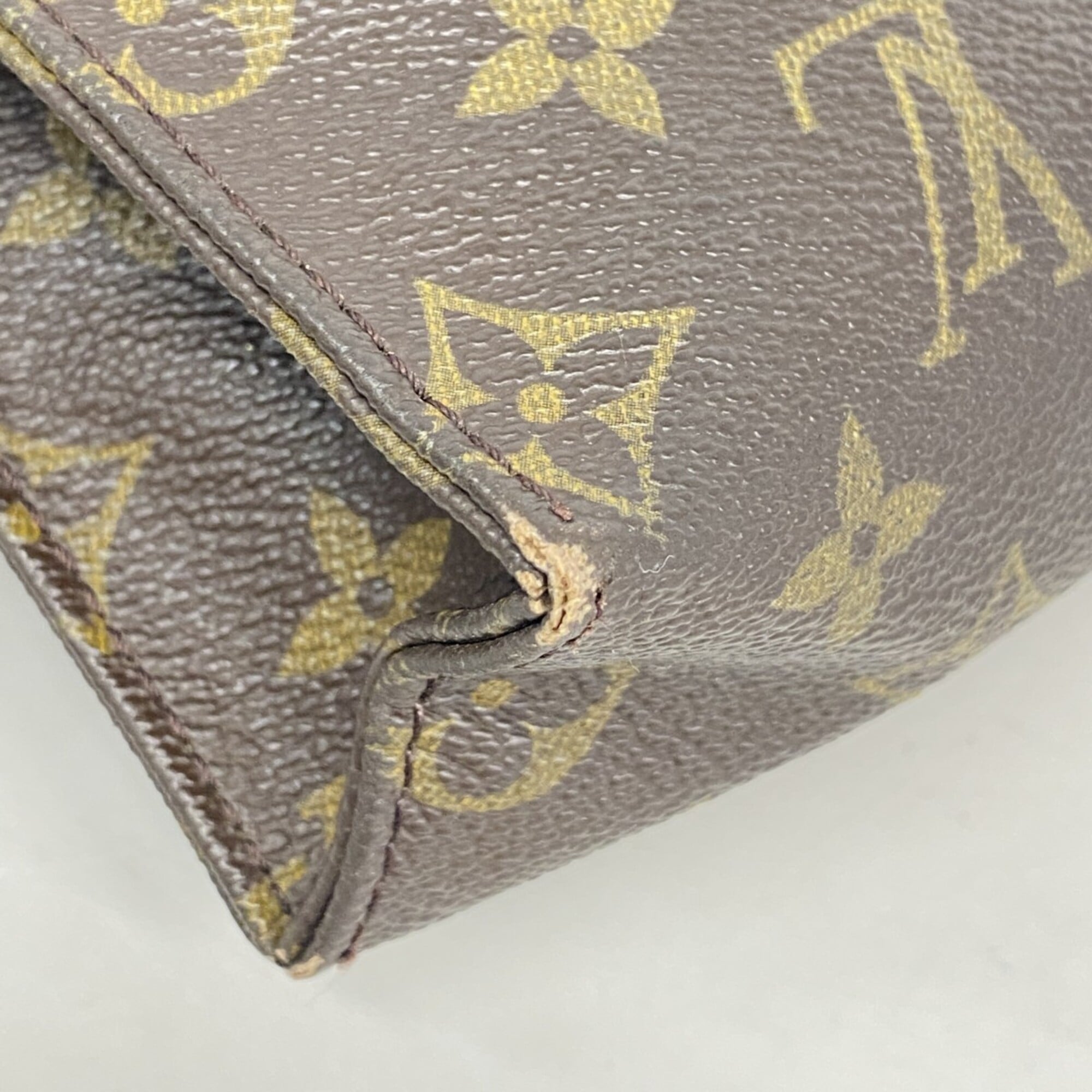 Louis Vuitton Brown Pouch (Pre-Owned)