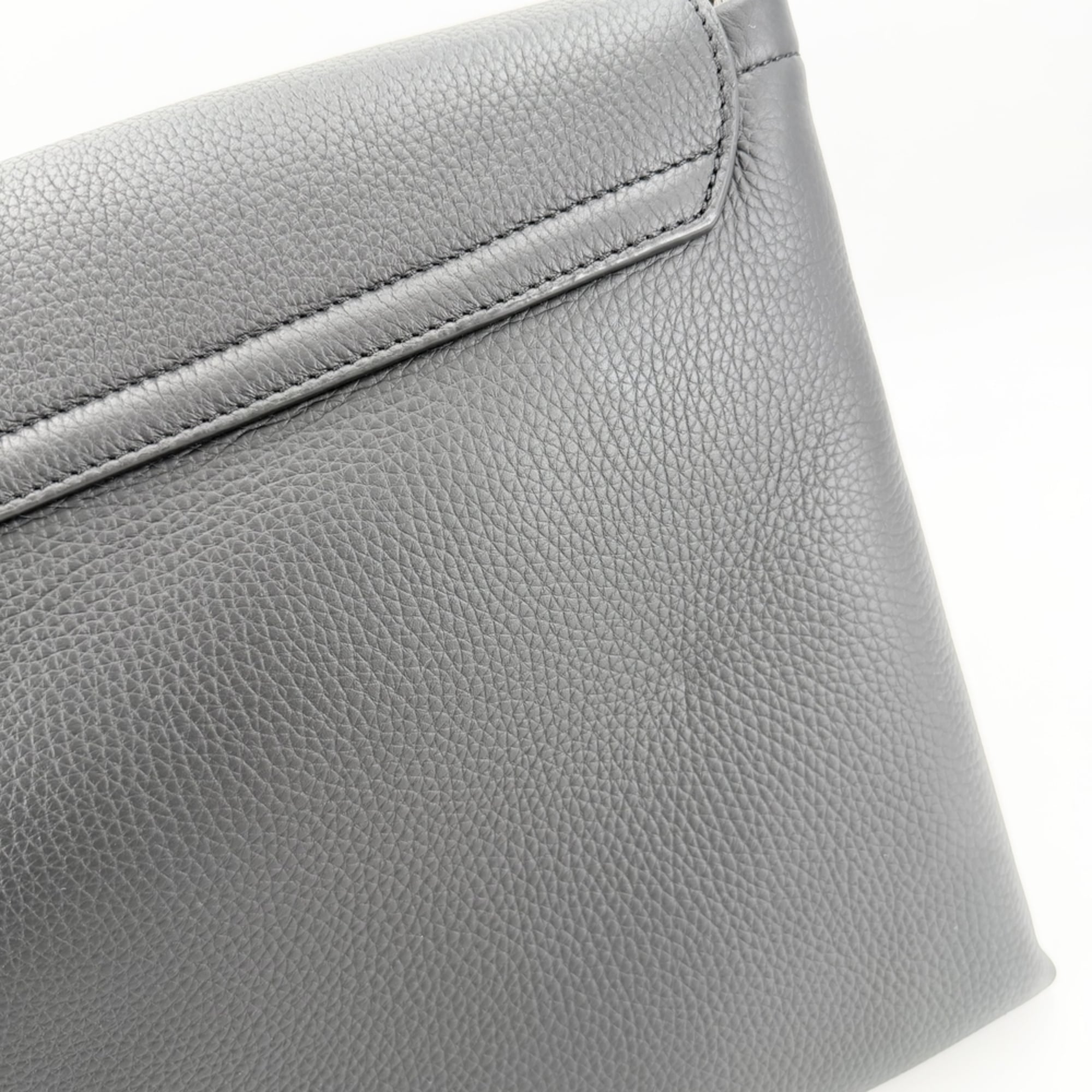 Christian Dior Black Leather Shoulder Bag (Pre-Owned)