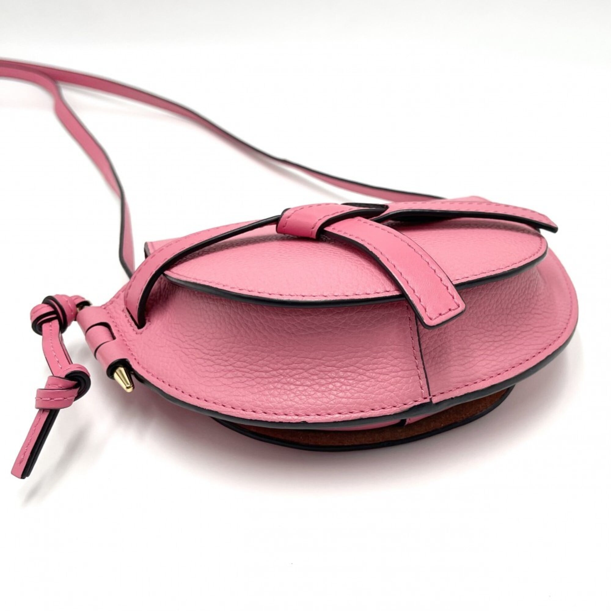 Loewe Pink Leather Shoulder Bag (Pre-Owned)