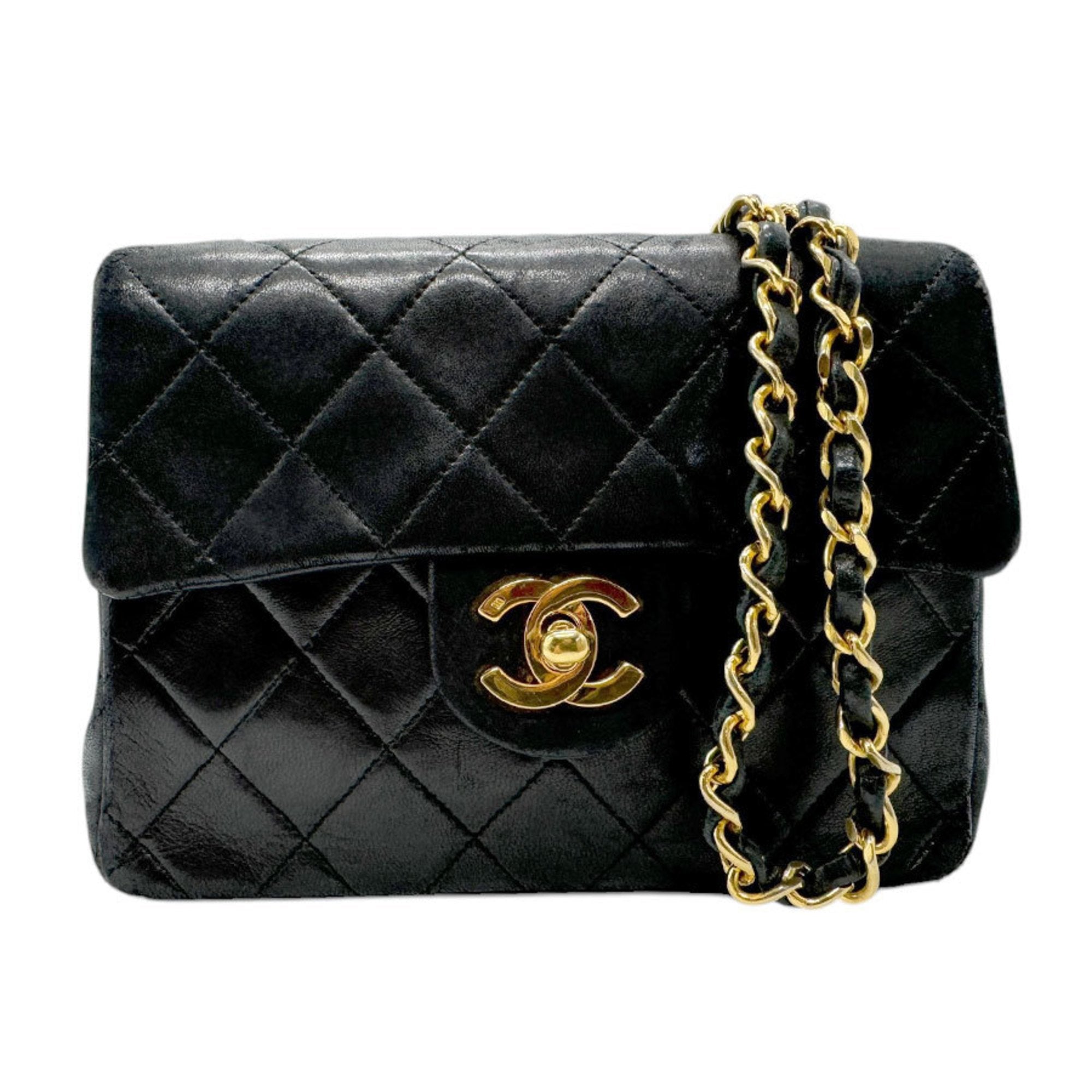 Chanel Black Leather Shoulder Bag (Pre-Owned)