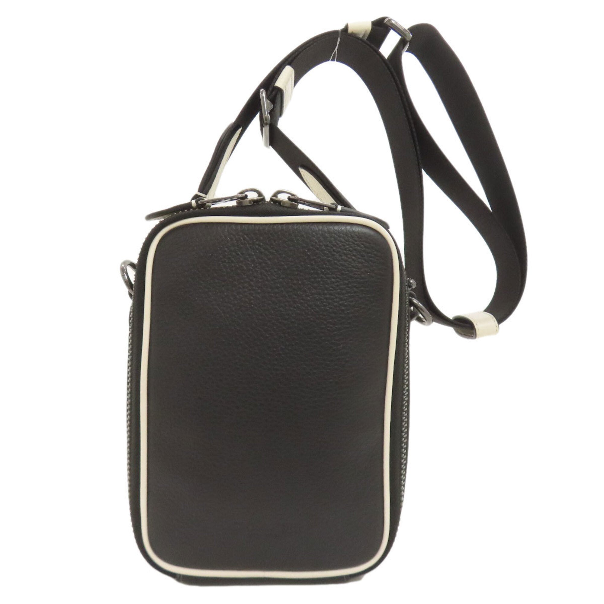 Coach Black Leather Shoulder Bag (Pre-Owned)
