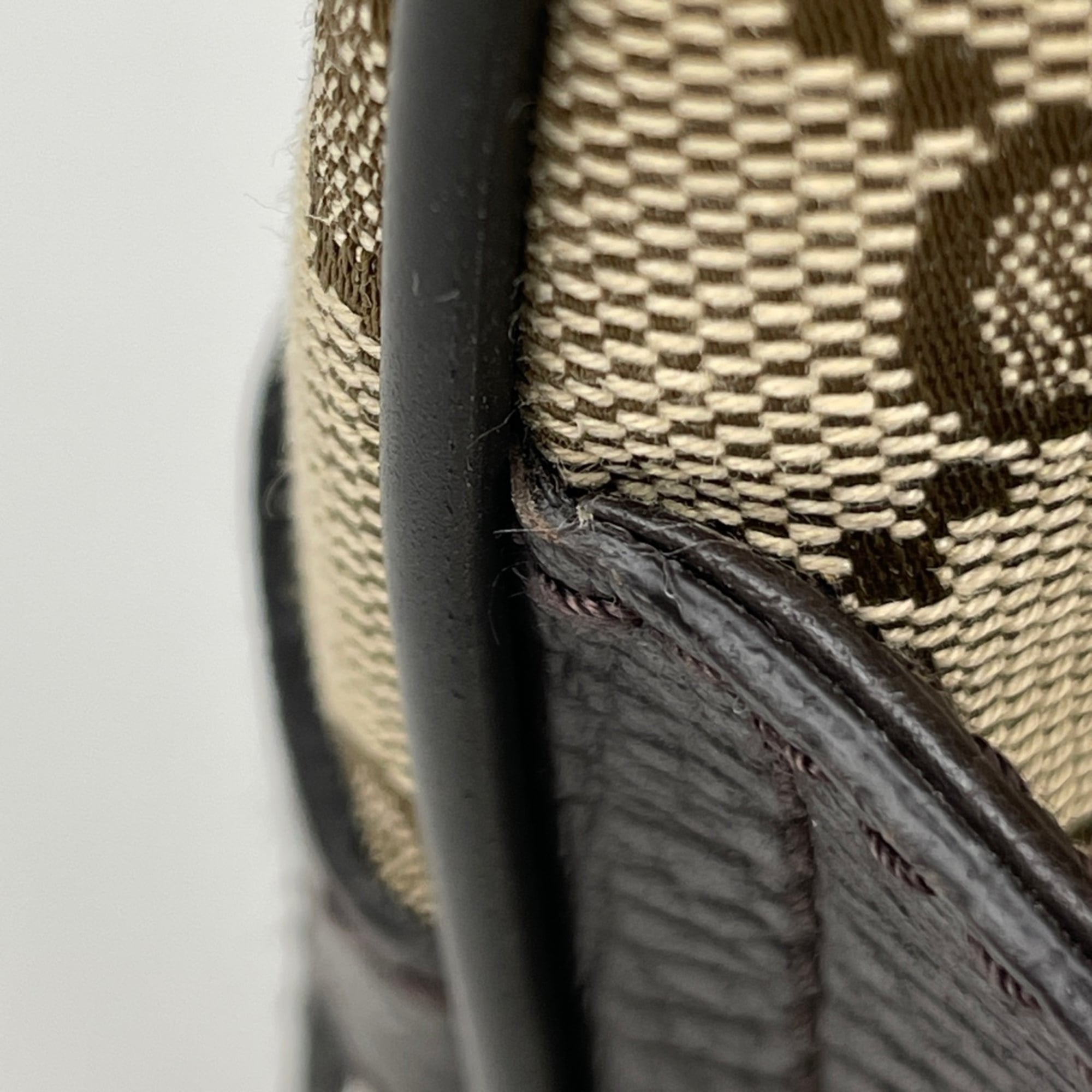 Gucci Brown Gg Canvas Leather Fanny Pack Sling Bag (Pre-Owned)