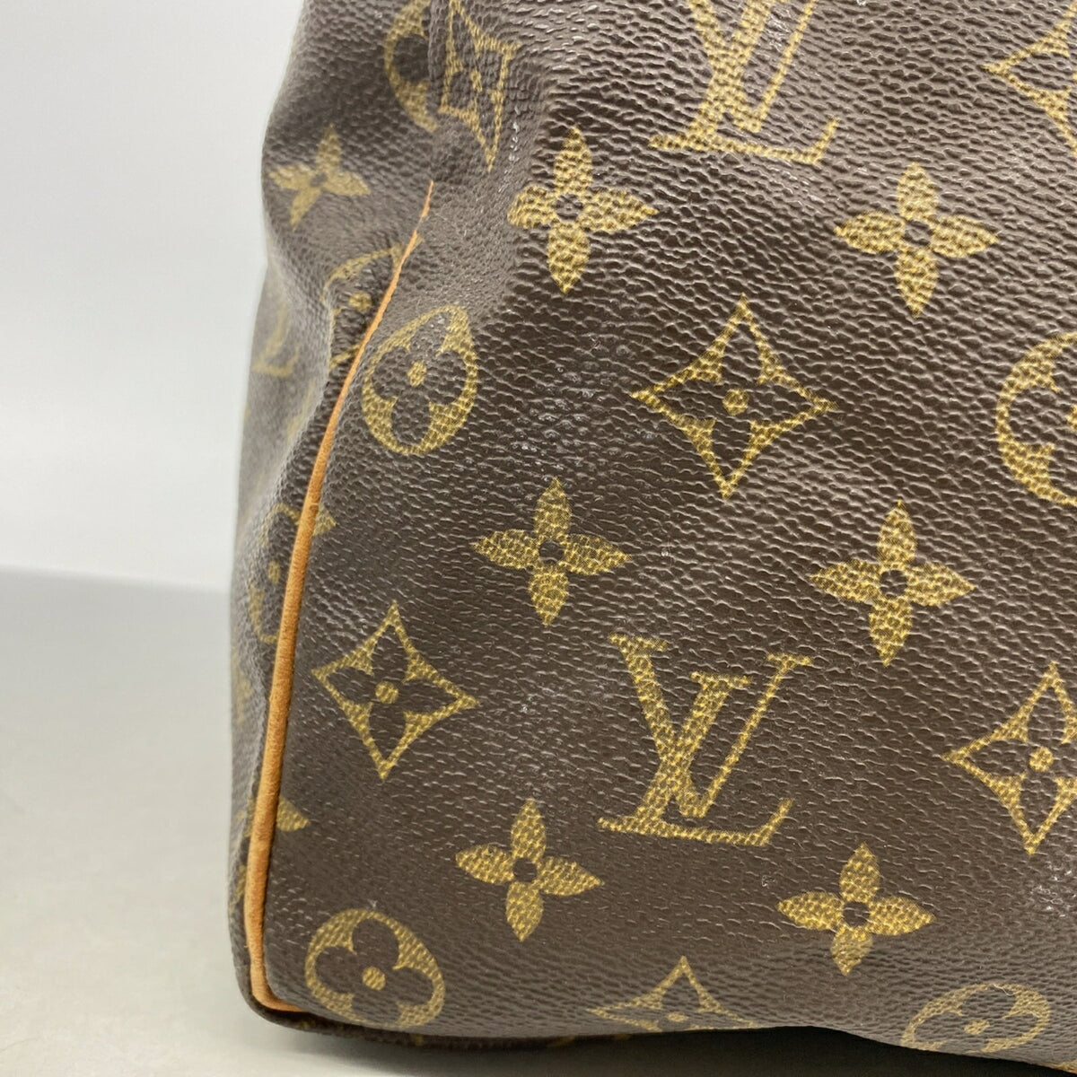 Louis Vuitton Brown Handbag (Pre-Owned)