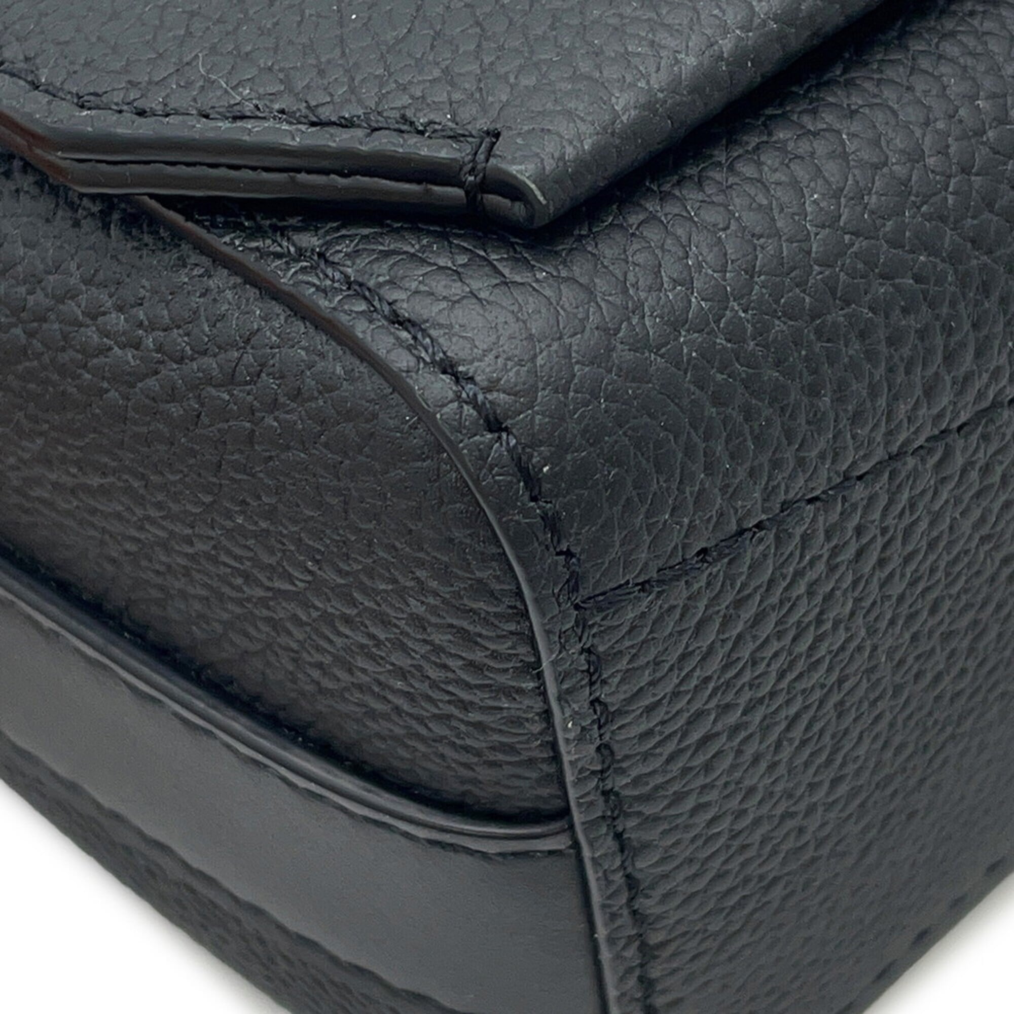 Louis Vuitton Black Noir Handbag Shoulder Bag (Pre-Owned)