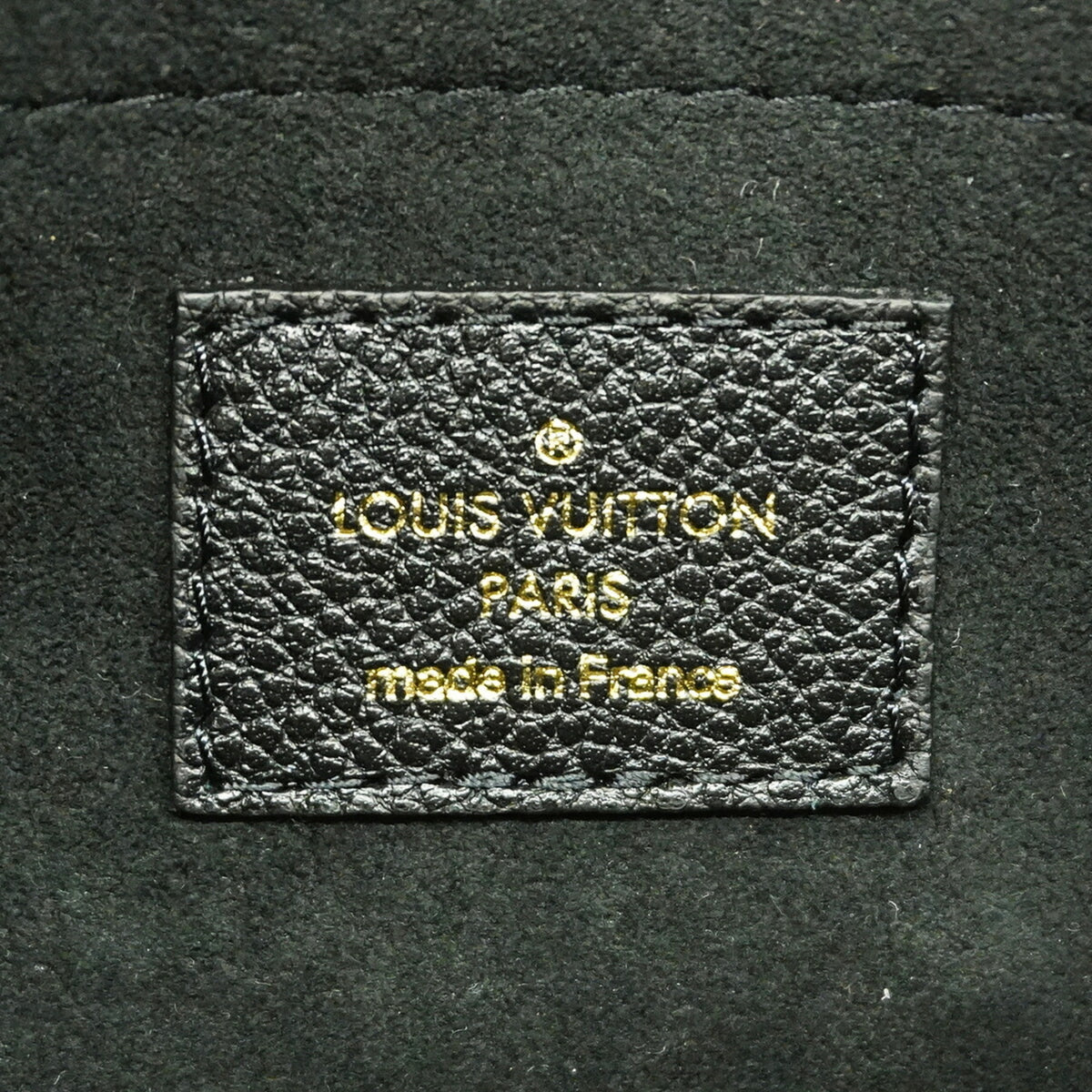 Louis Vuitton Noir Handbag (Pre-Owned)
