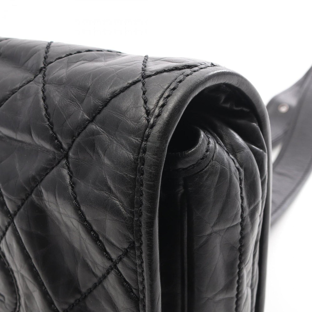 Chanel Black Leather Handbag Shoulder Bag (Pre-Owned)