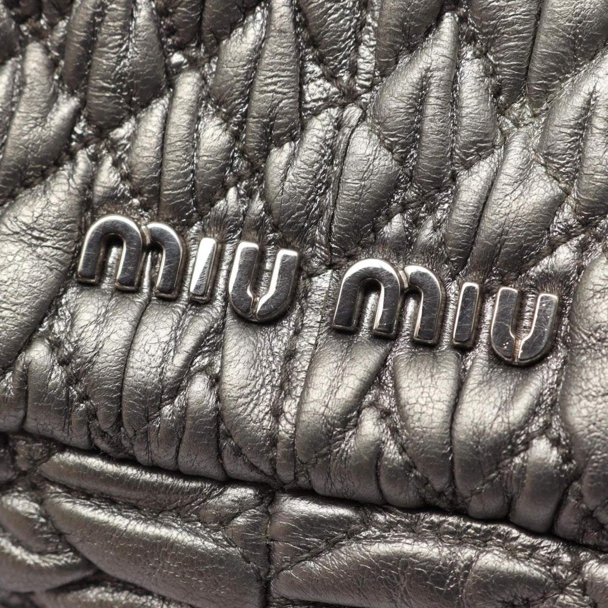 Miu Miu Matelasse Silver Leather Handbag Shoulder Bag (Pre-Owned)