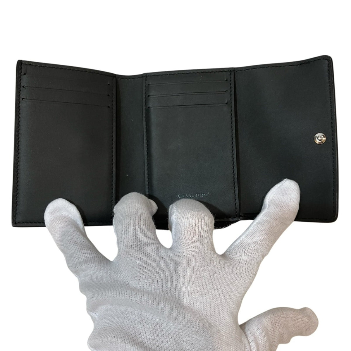 Louis Vuitton Black Wallet (Tri-Fold) (Pre-Owned)