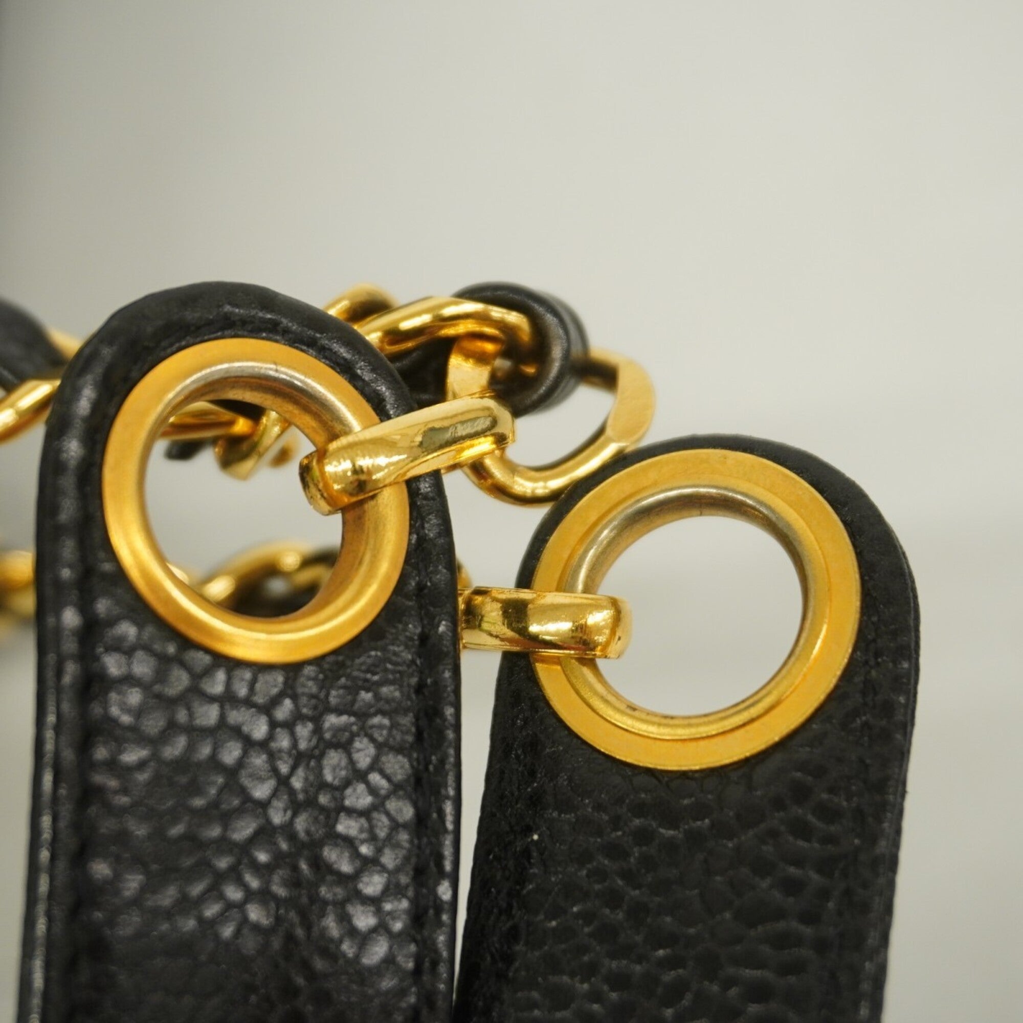 Chanel Black Grained Calfskin Shoulder Bag (Pre-Owned)