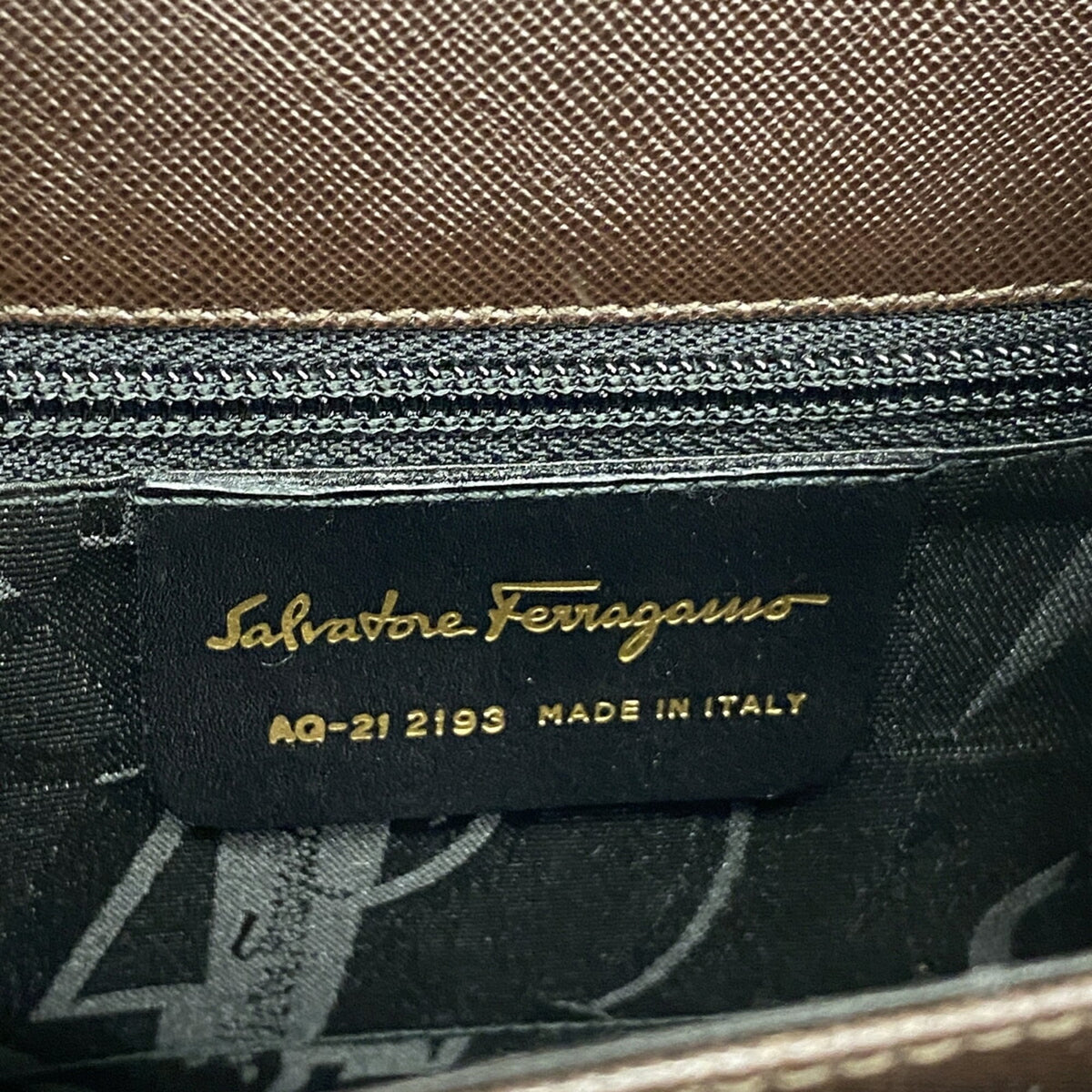 Salvatore Ferragamo Brown Leather Handbag (Pre-Owned)