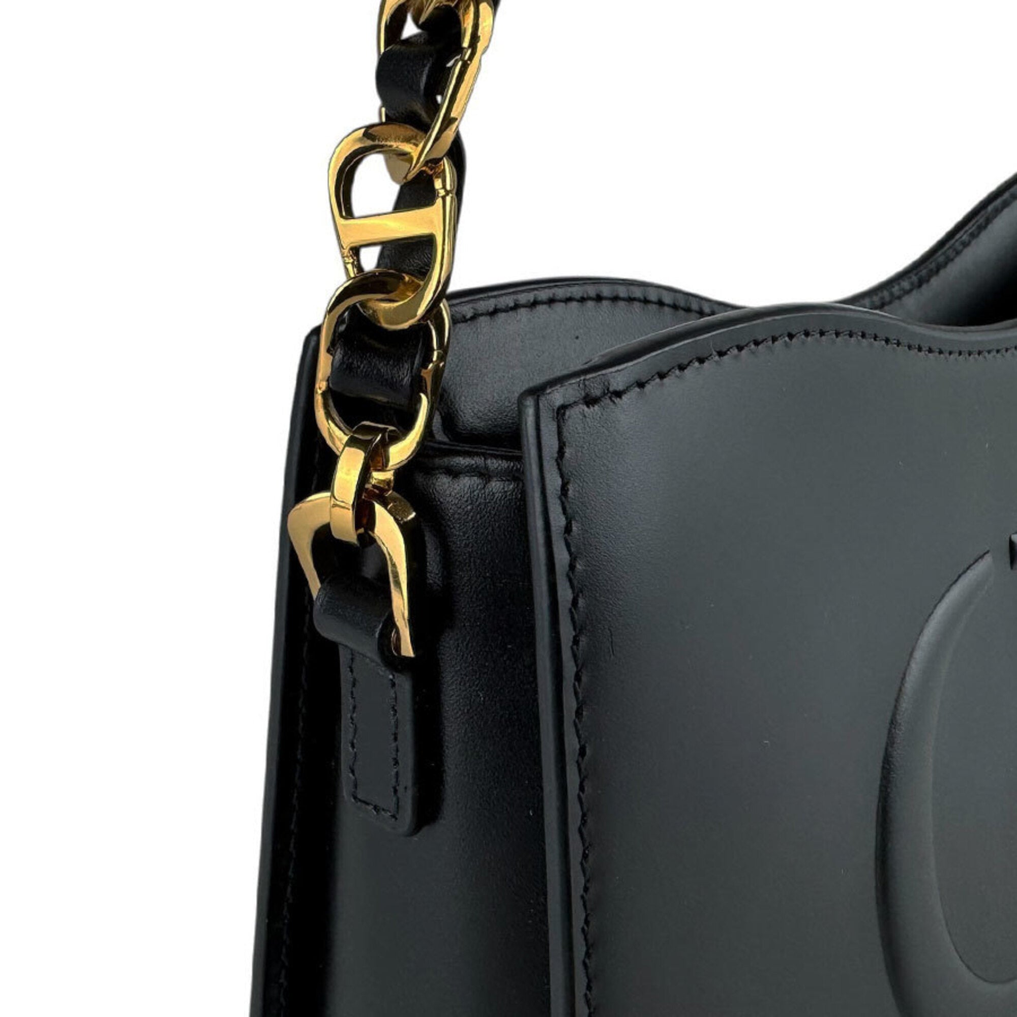 Christian Dior Black Leather Shoulder Bag (Pre-Owned)