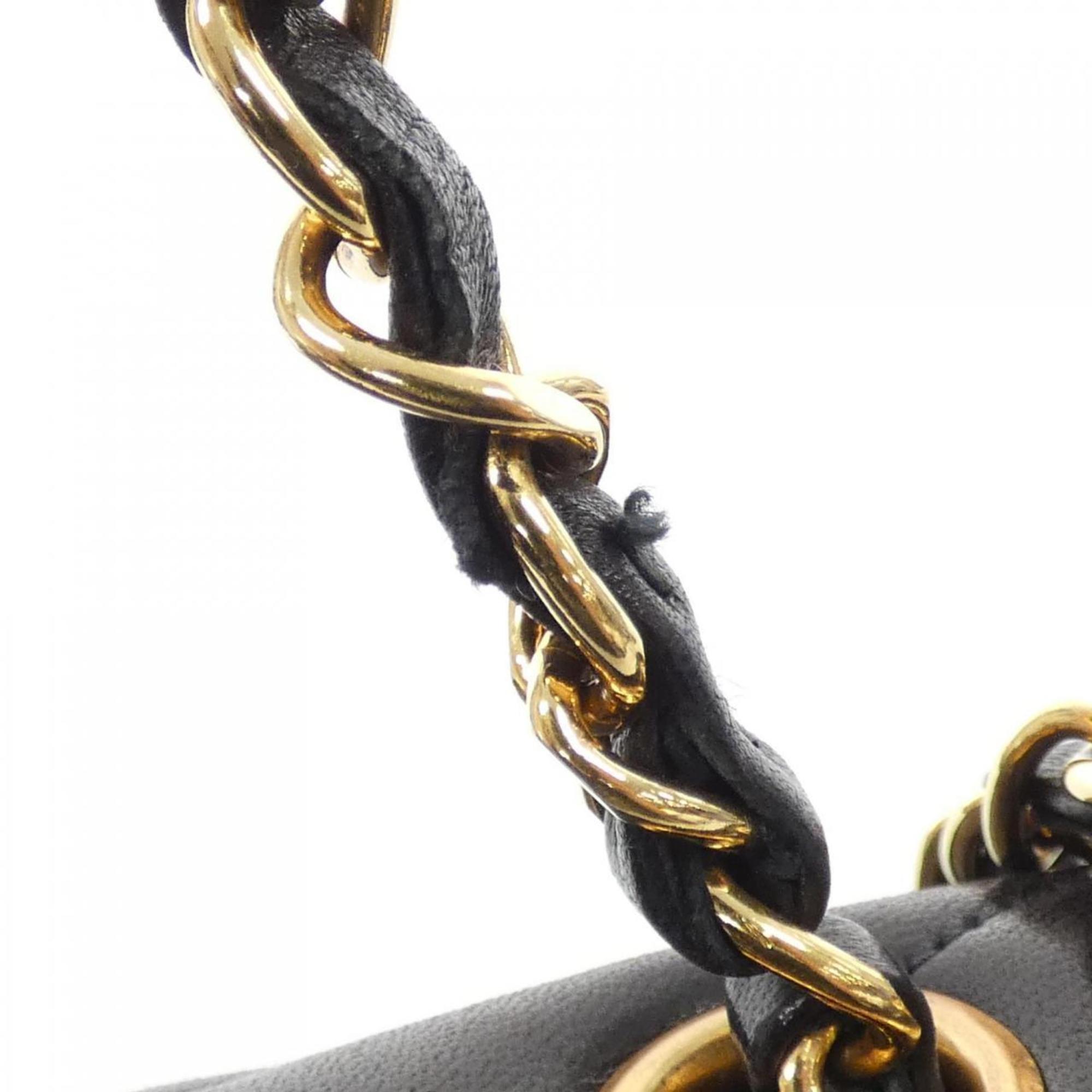 Chanel Black Leather Shoulder Bag (Pre-Owned)