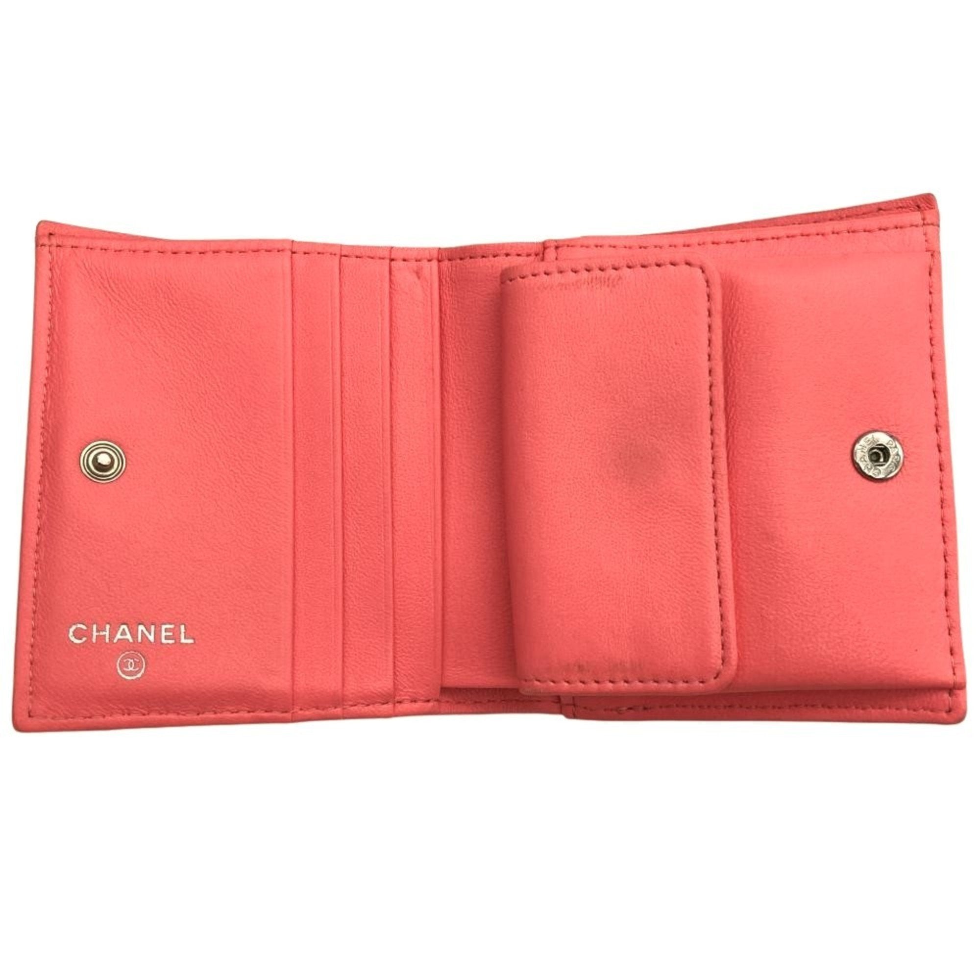 Chanel Pink Leather Wallet (Bi-Fold) (Pre-Owned)