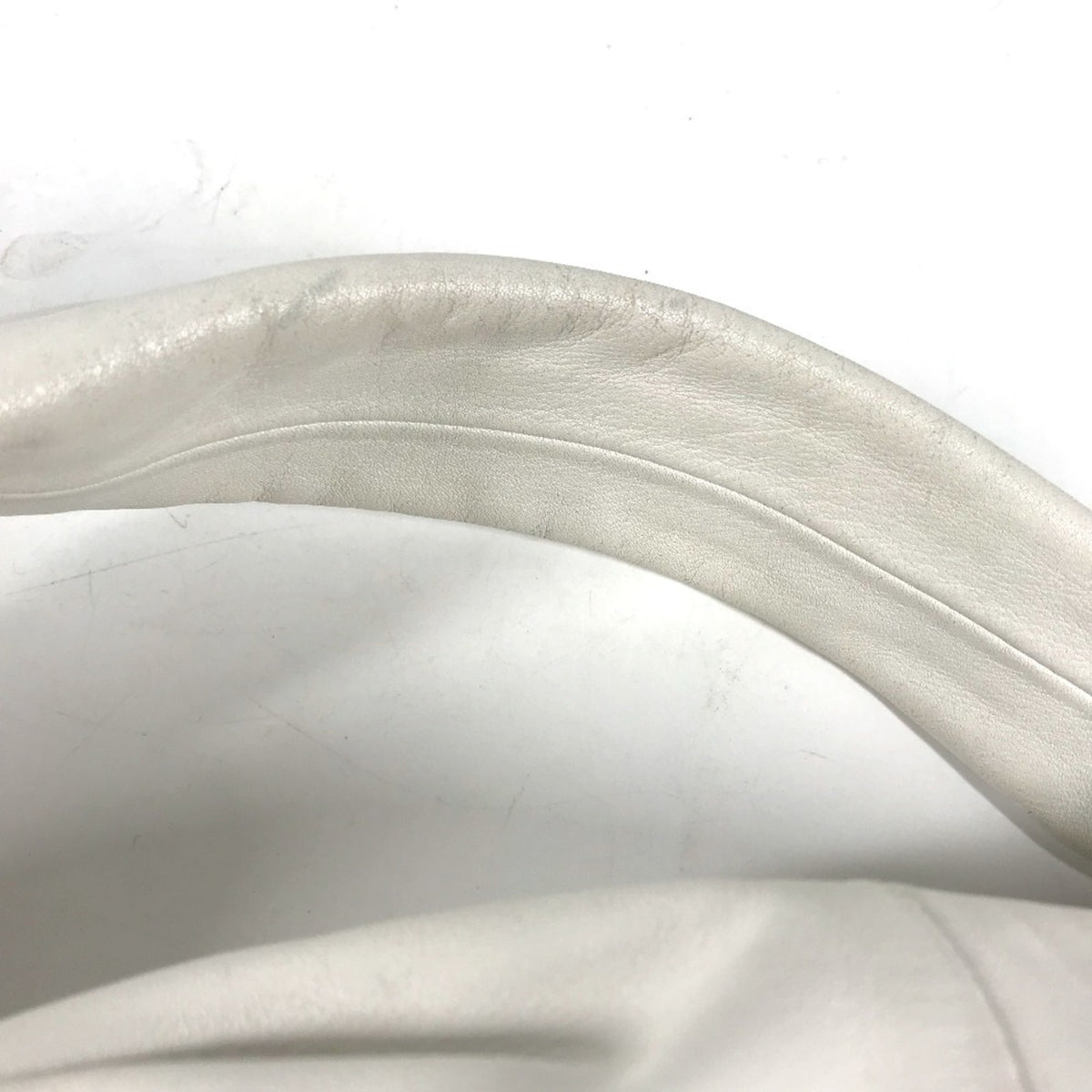 Bottega Veneta White Leather Handbag (Pre-Owned)