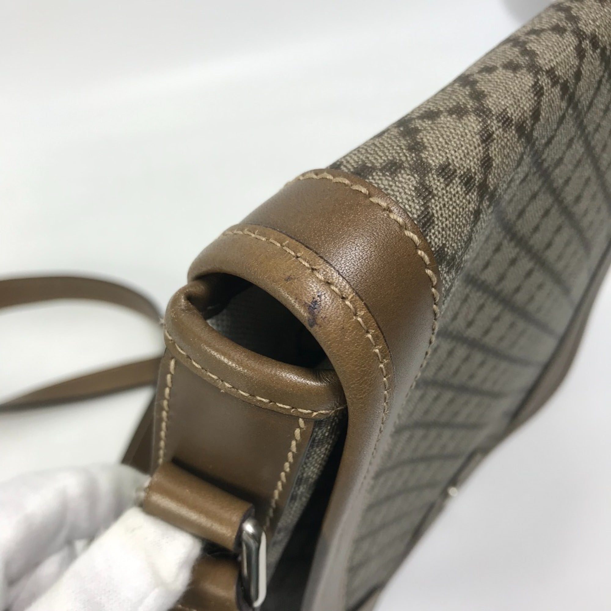 Gucci Diamante Beige Leather Shoulder Bag (Pre-Owned)