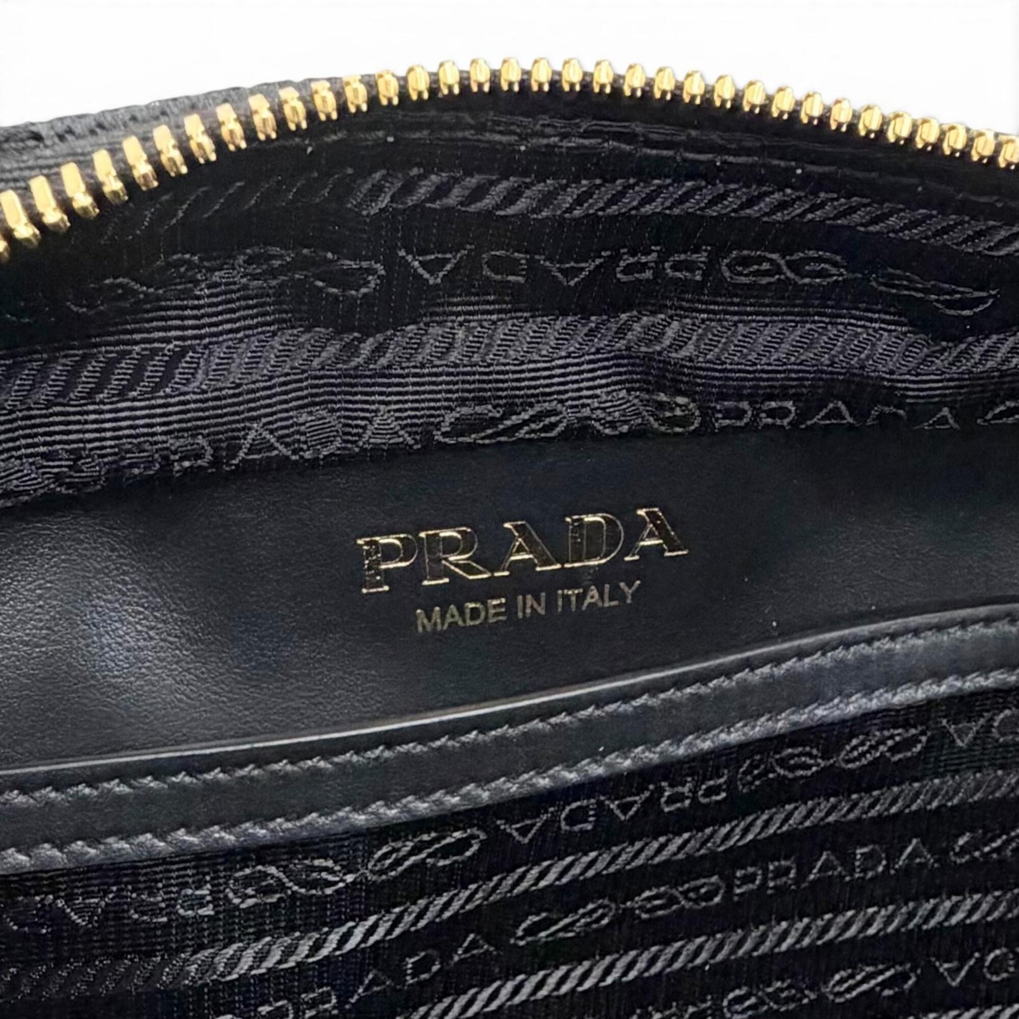 Prada Black Leather Shoulder Bag (Pre-Owned)