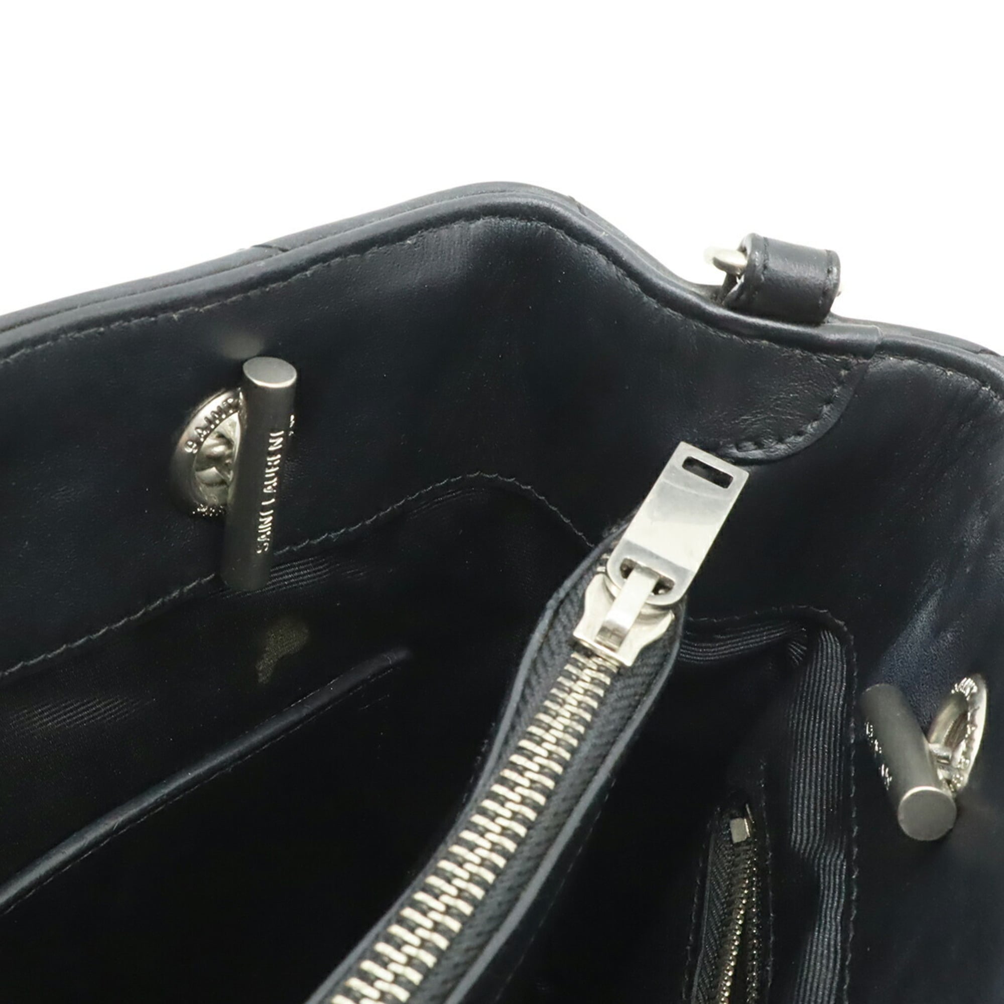 Yves Saint Laurent Black Quilting Shoulder Bag (Pre-Owned)