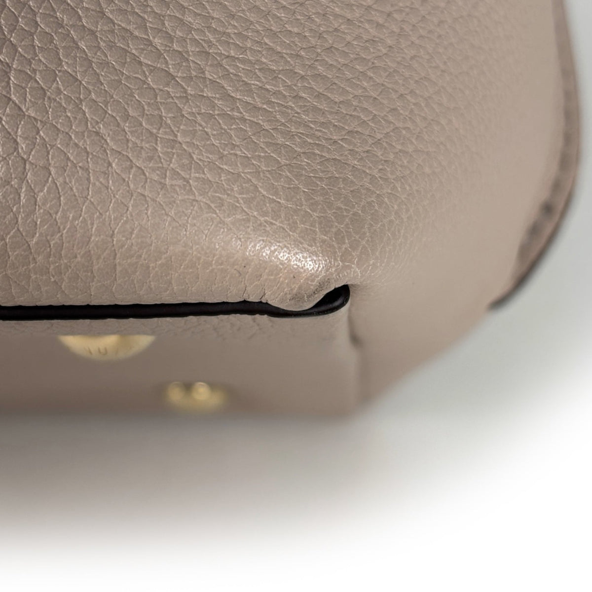 Louis Vuitton Grayish Leather Handbag Shoulder Bag (Pre-Owned)