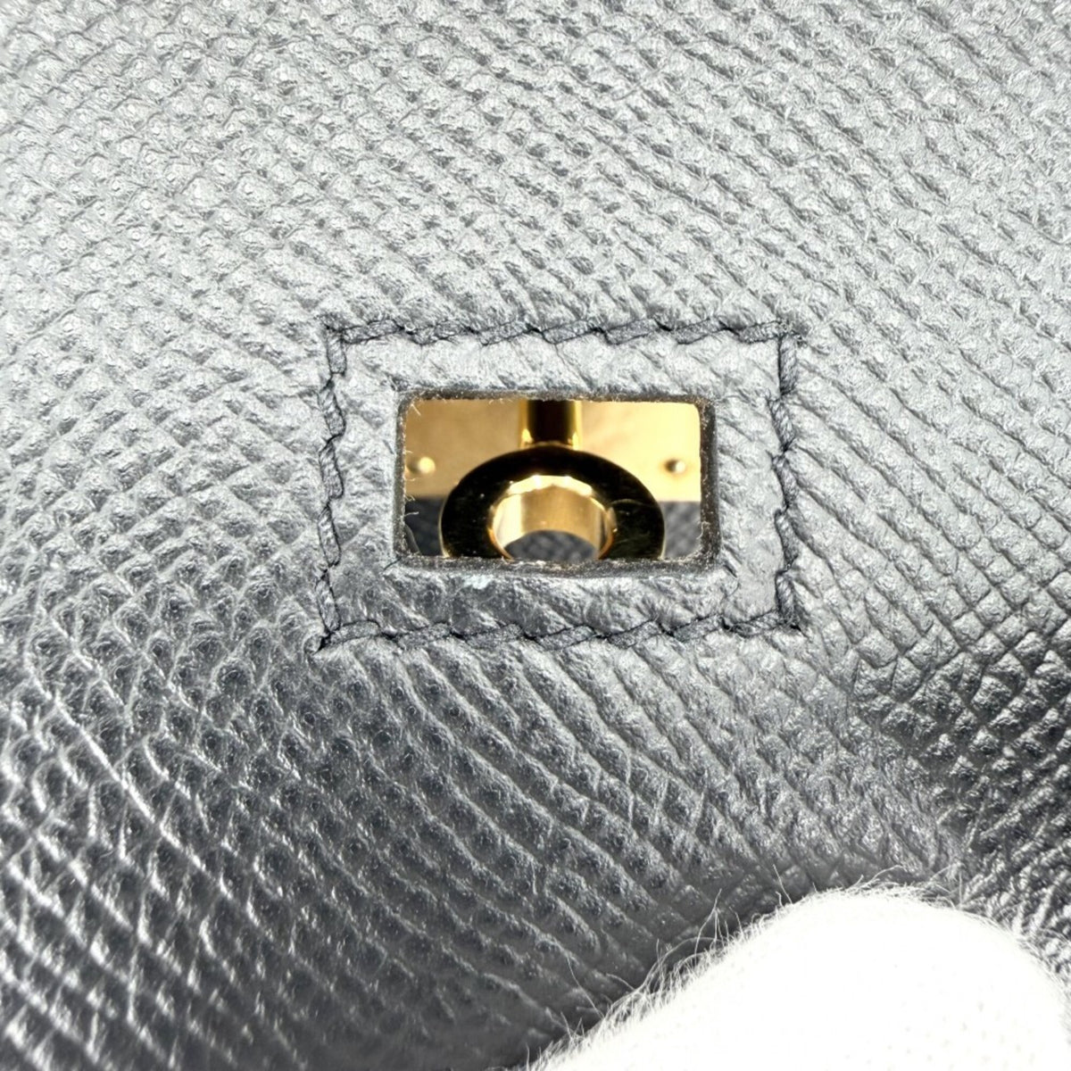 Hermes Black Leather Handbag (Pre-Owned)