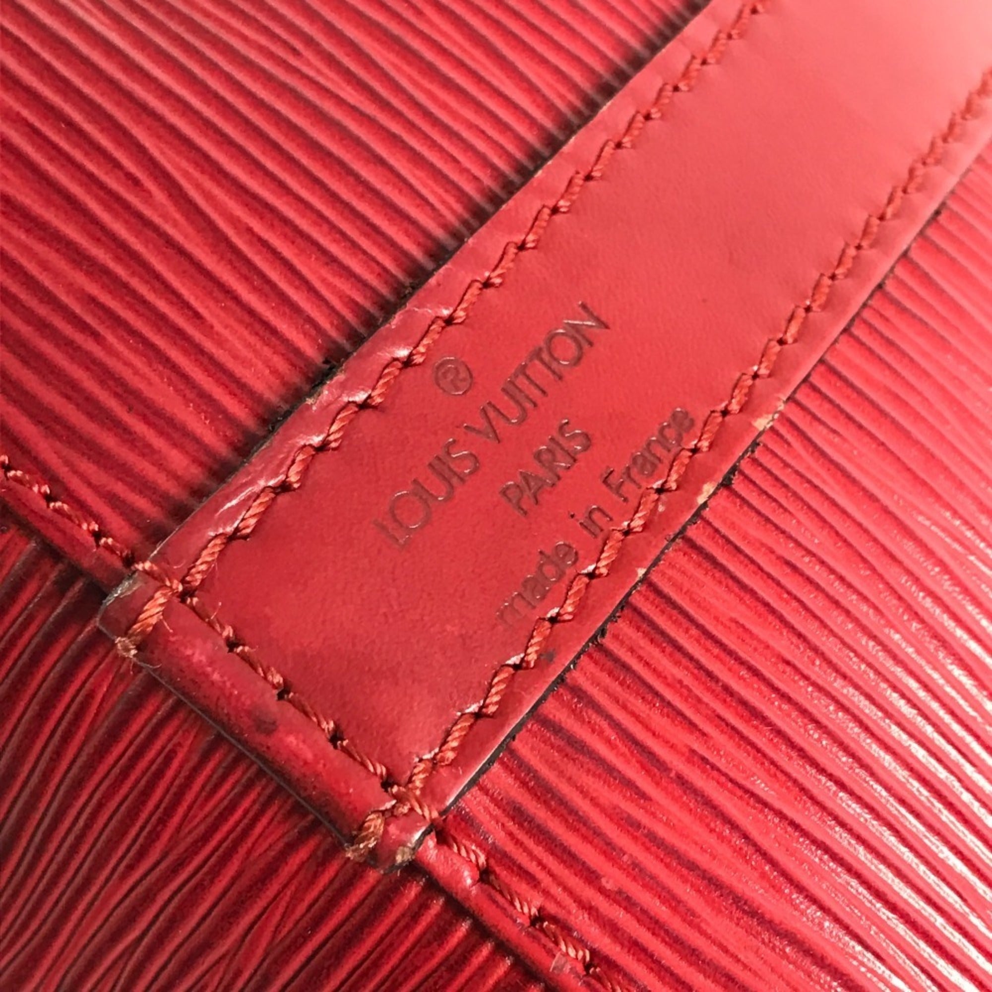 Louis Vuitton Castilian Red Red Color Epi Leather Shoulder Bag (Pre-Owned)