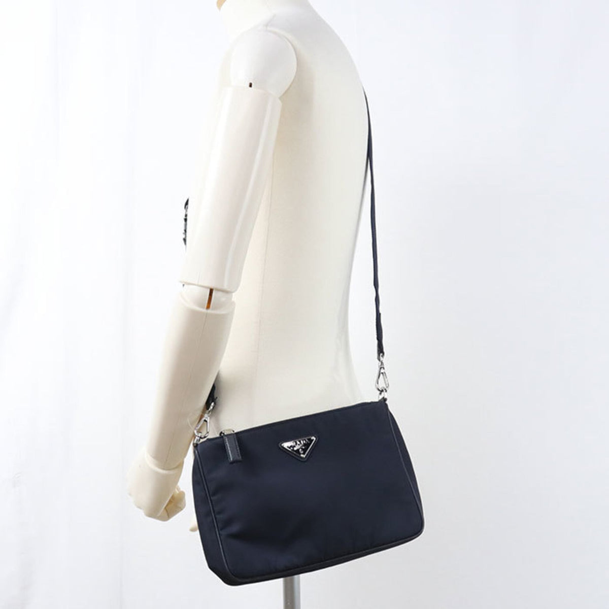 Prada Navy Nylon Shoulder Bag (Pre-Owned)