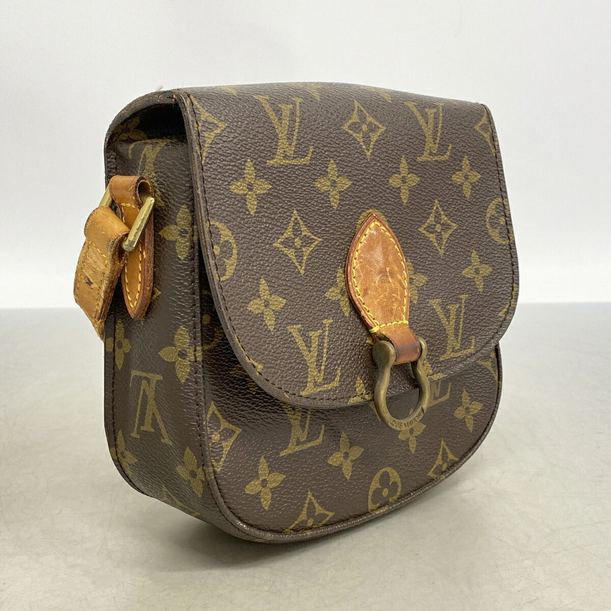 Louis Vuitton Brown Shoulder Bag (Pre-Owned)