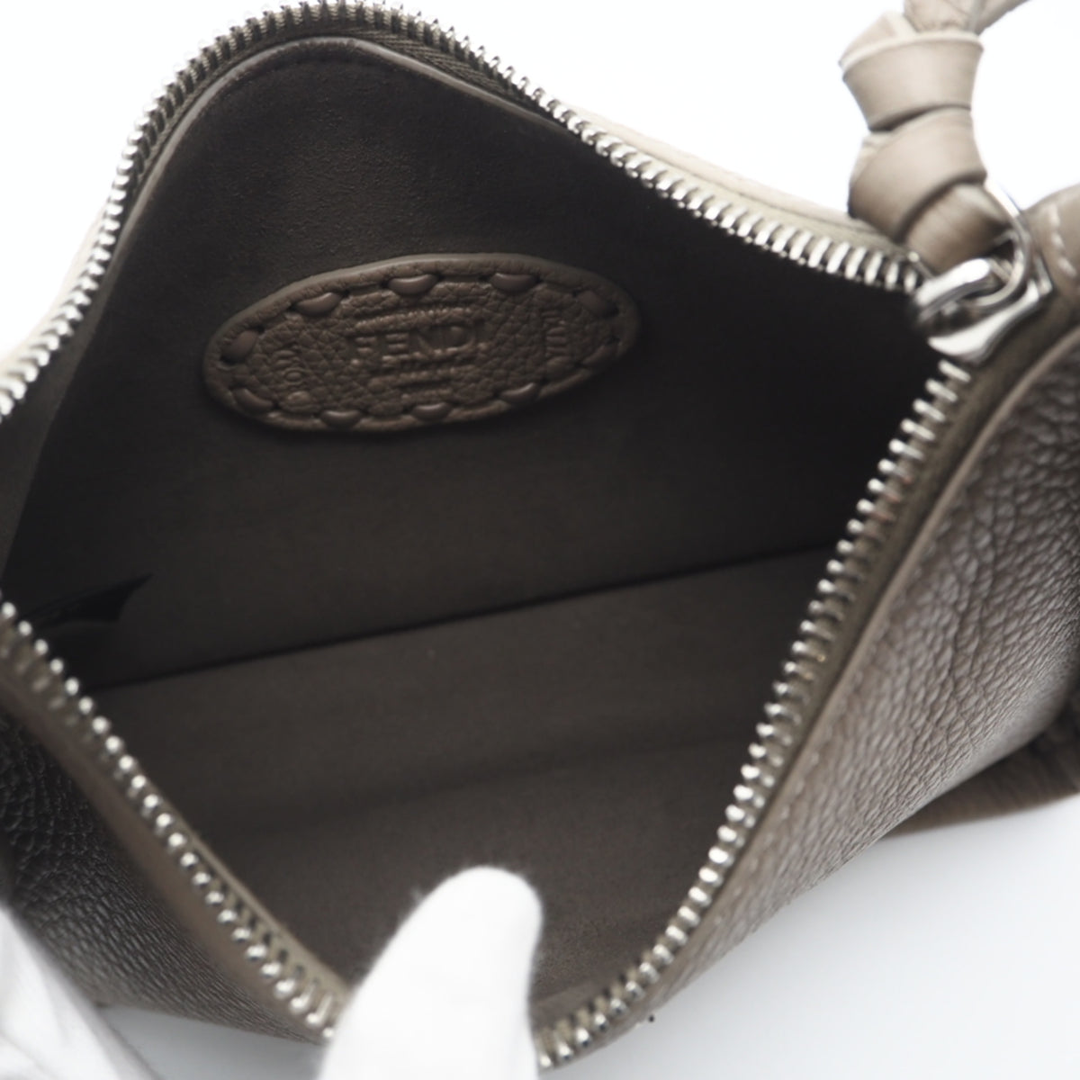 Fendi Beige Leather Handbag (Pre-Owned)